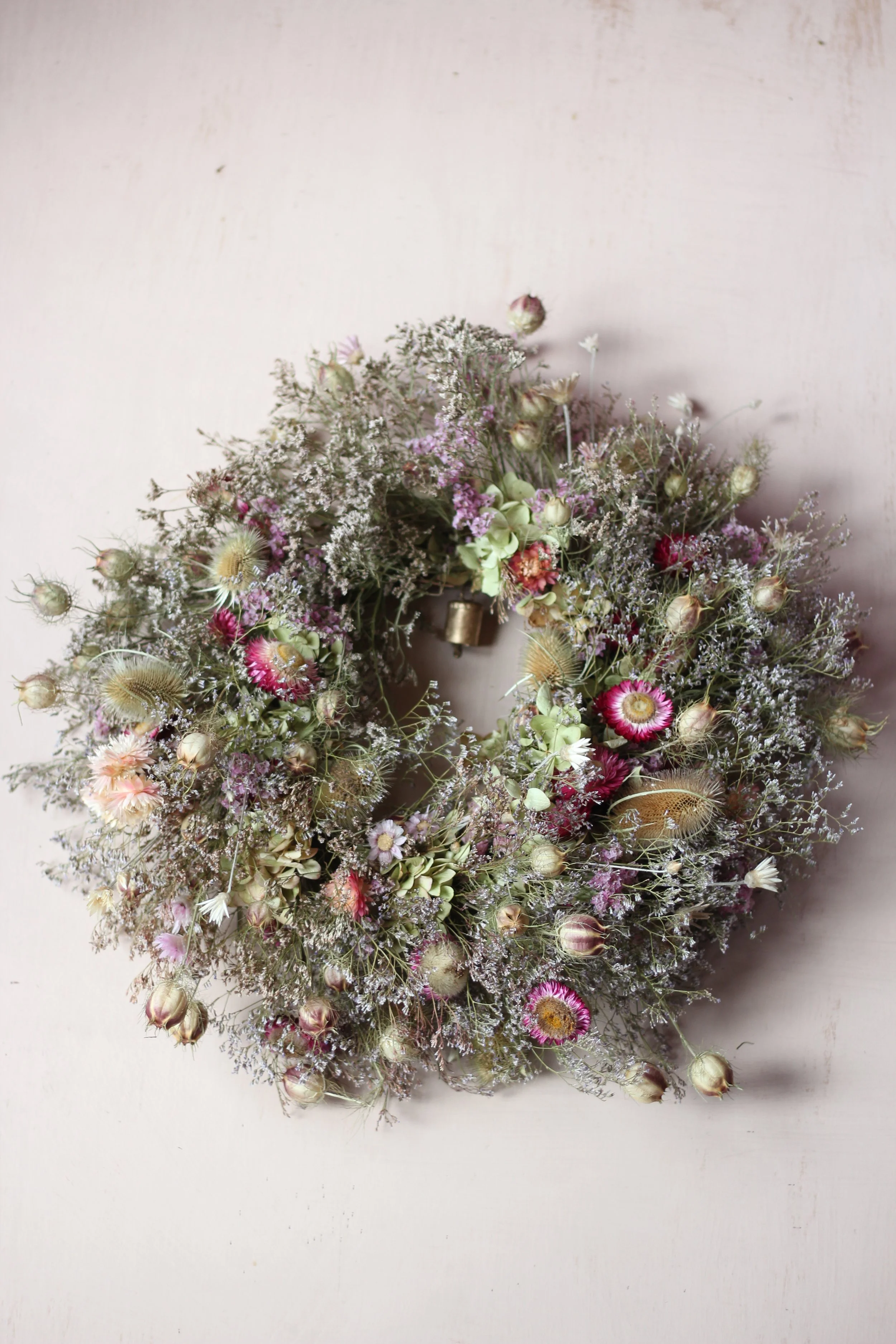 Everlasting flower wreath - bushy