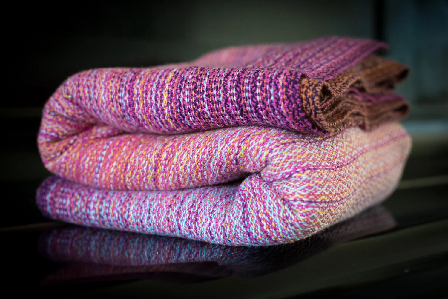 Fuchsia weft.