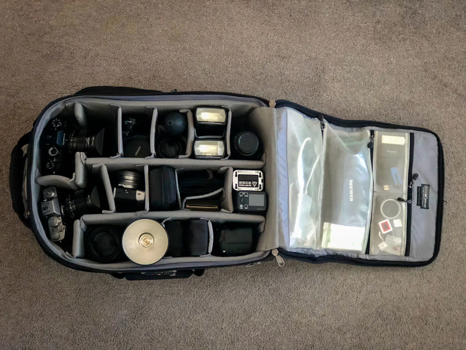 Mijn ThinkTank Airport Security gevuld met camera gear