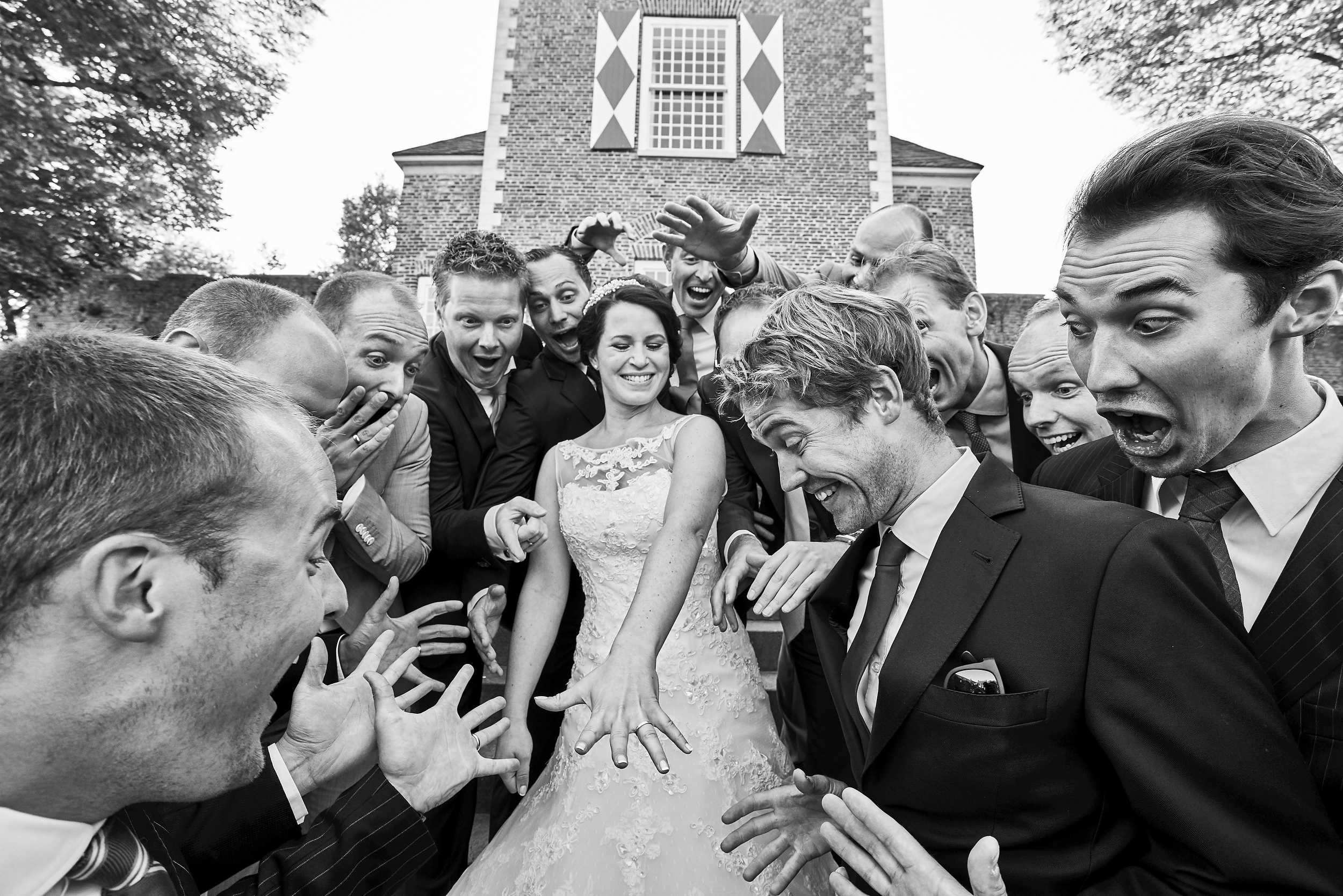 Onwijs 8 redenen om bruidsfotografie in zwart-wit te maken — Trouwshoot.nl EE-29