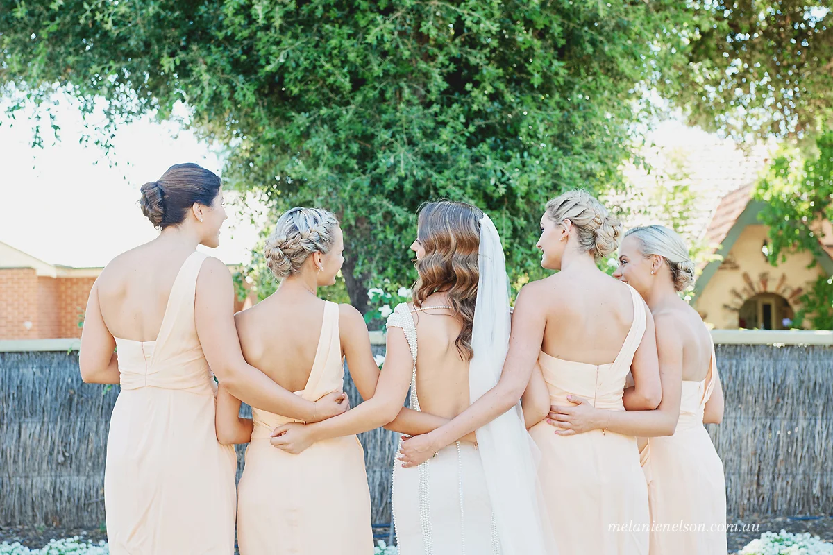bird-in-hand-wedding-photography03
