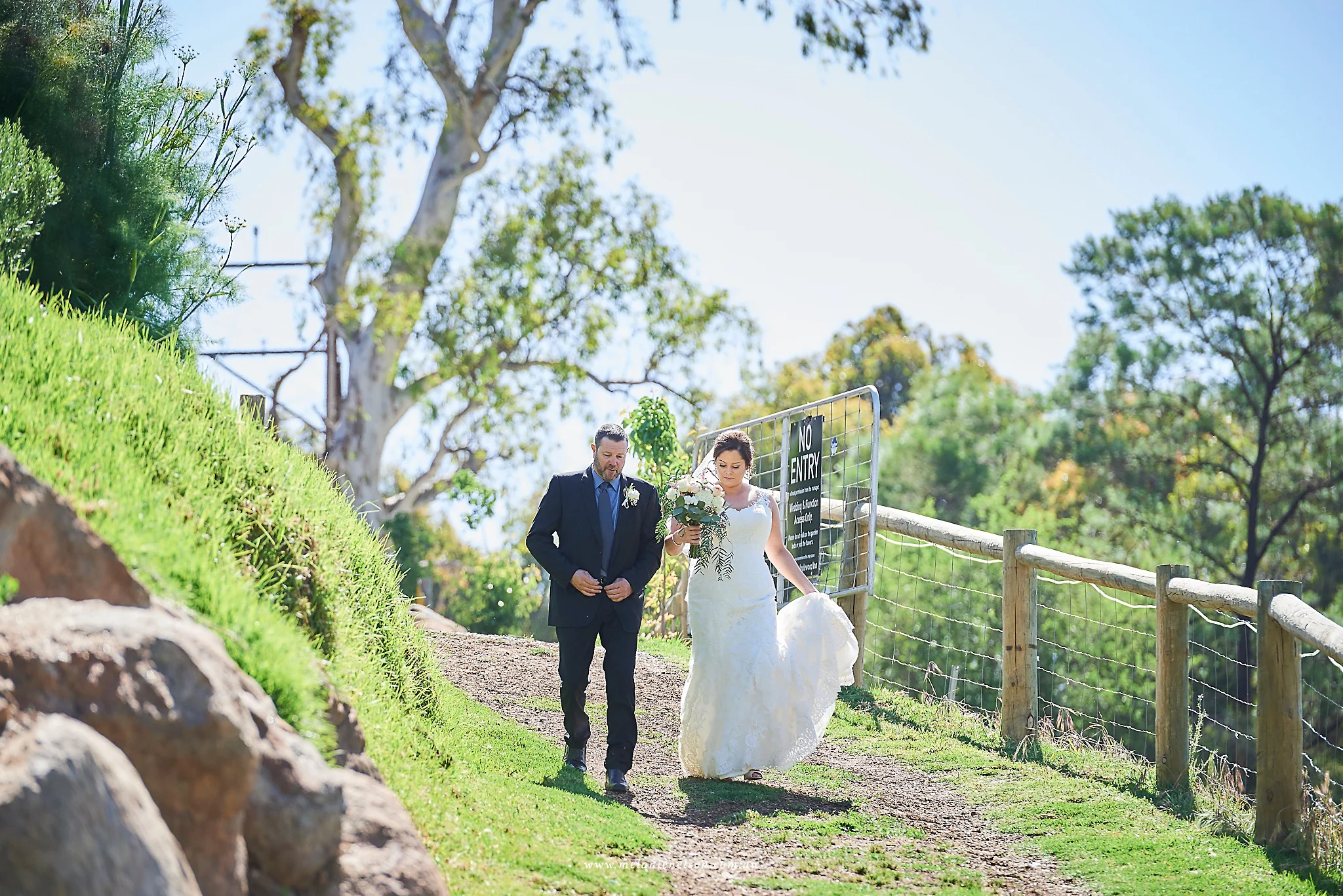 Martin 254_Inglewood_Inn_wedding_.jpg