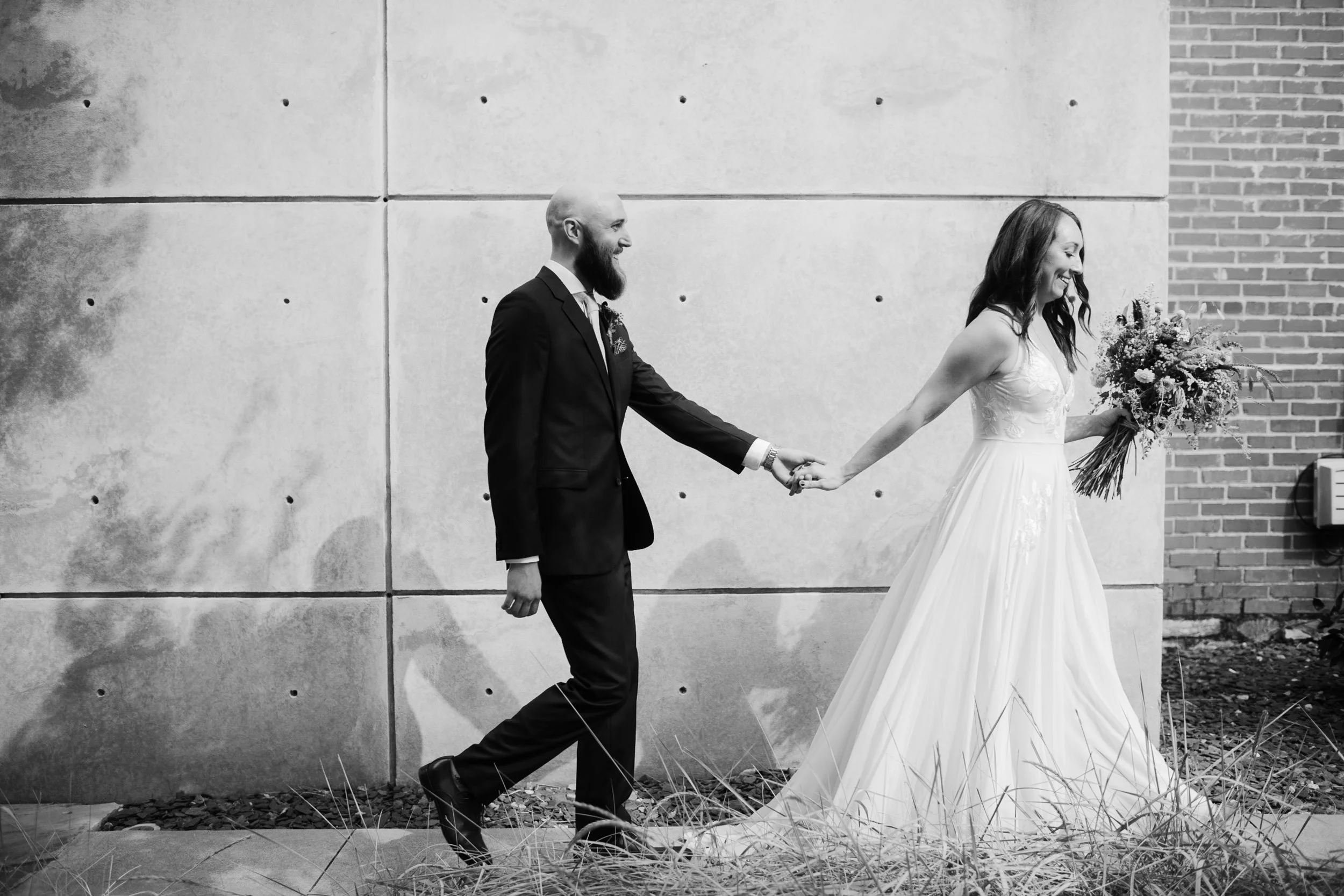 Katie + Rob = Nashville Wedding at Ruby