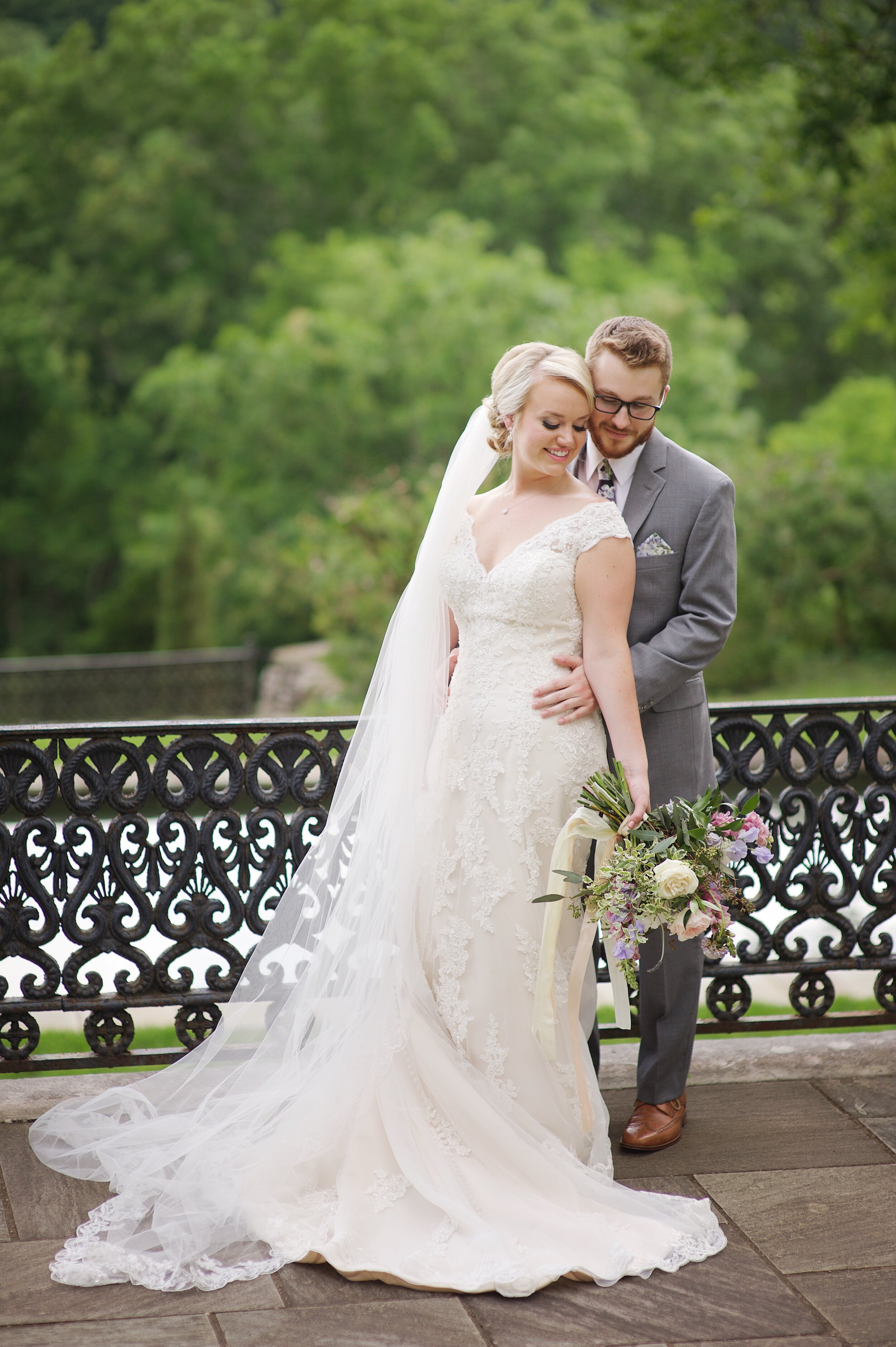 bride and groom 103.jpg