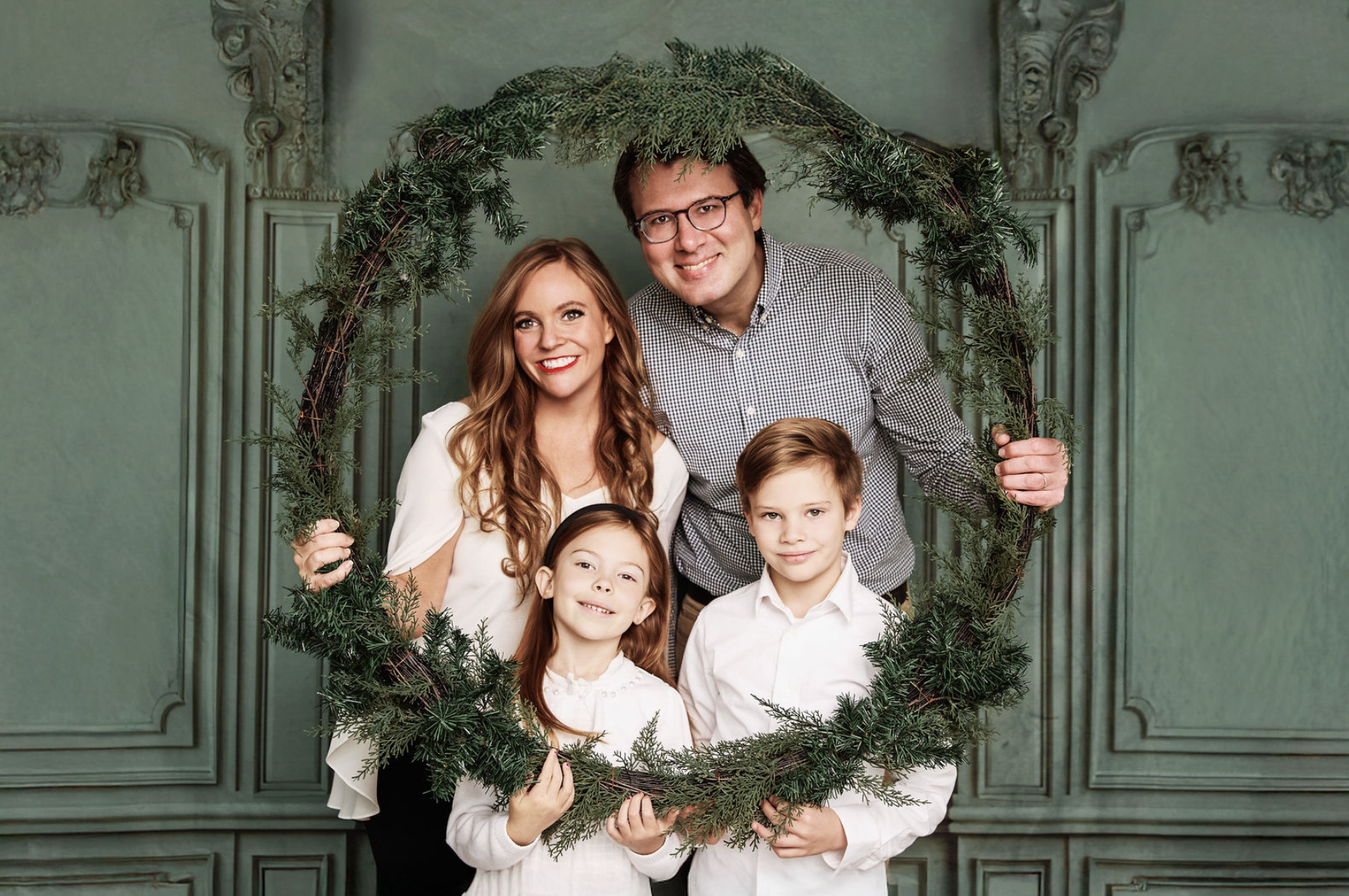 The Studio 25 Difference: Why Instant Photo Selection Changed Everything for Mini-Sessions