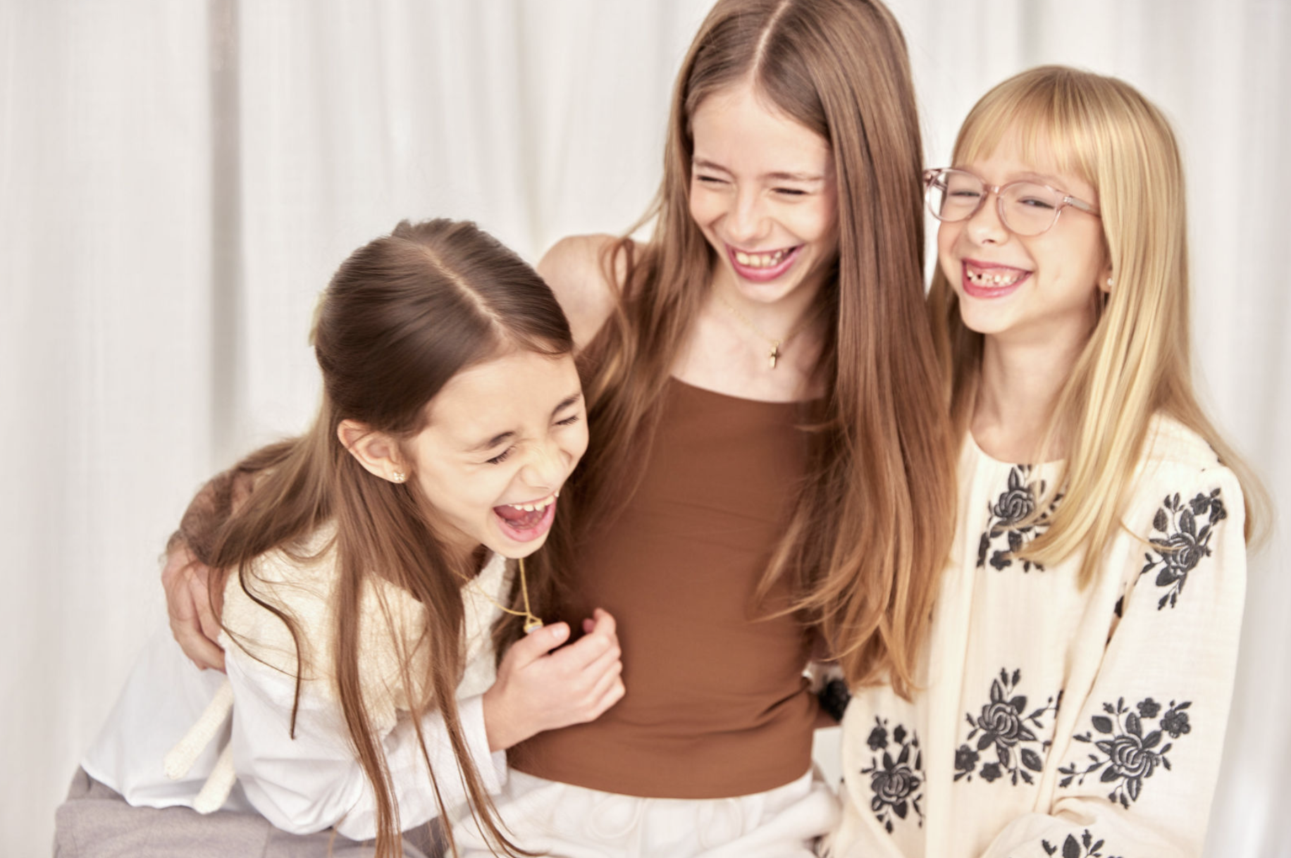 Why Studio Family Sessions Work So Well for Kids (Even When You Think You Want Outdoor Photos)