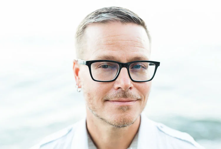 Above The Noise Music Industry Podcast with Creative Coach Brian Thompson