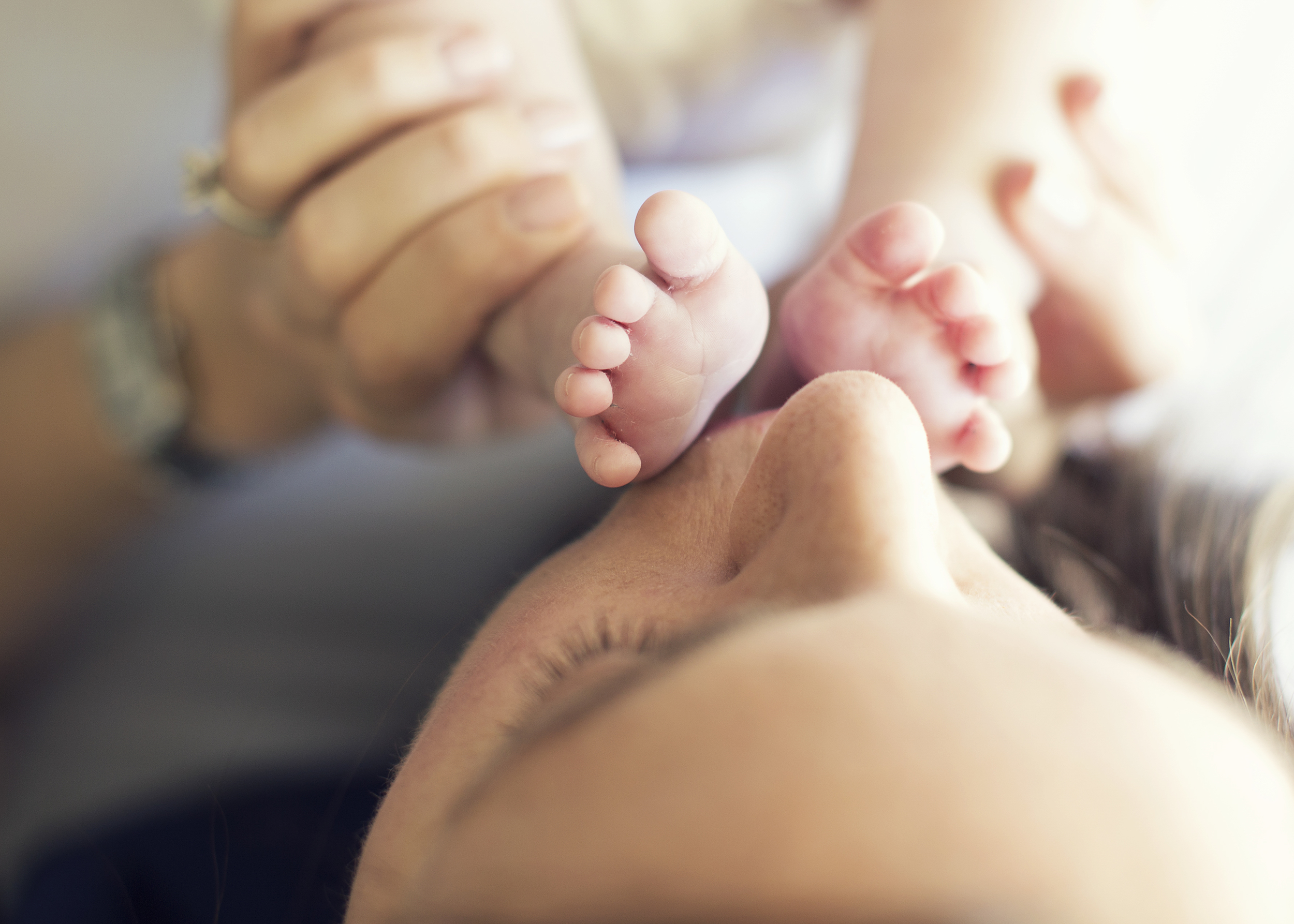 Tiny toes