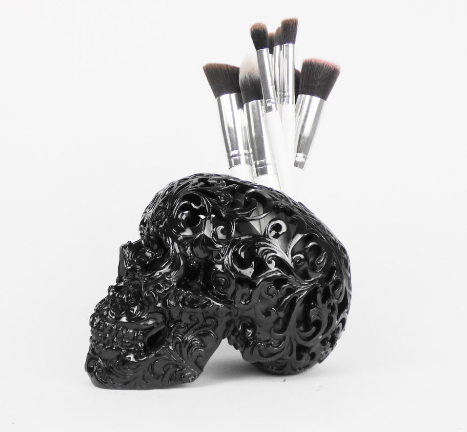 Tribal Skull Brush Holder