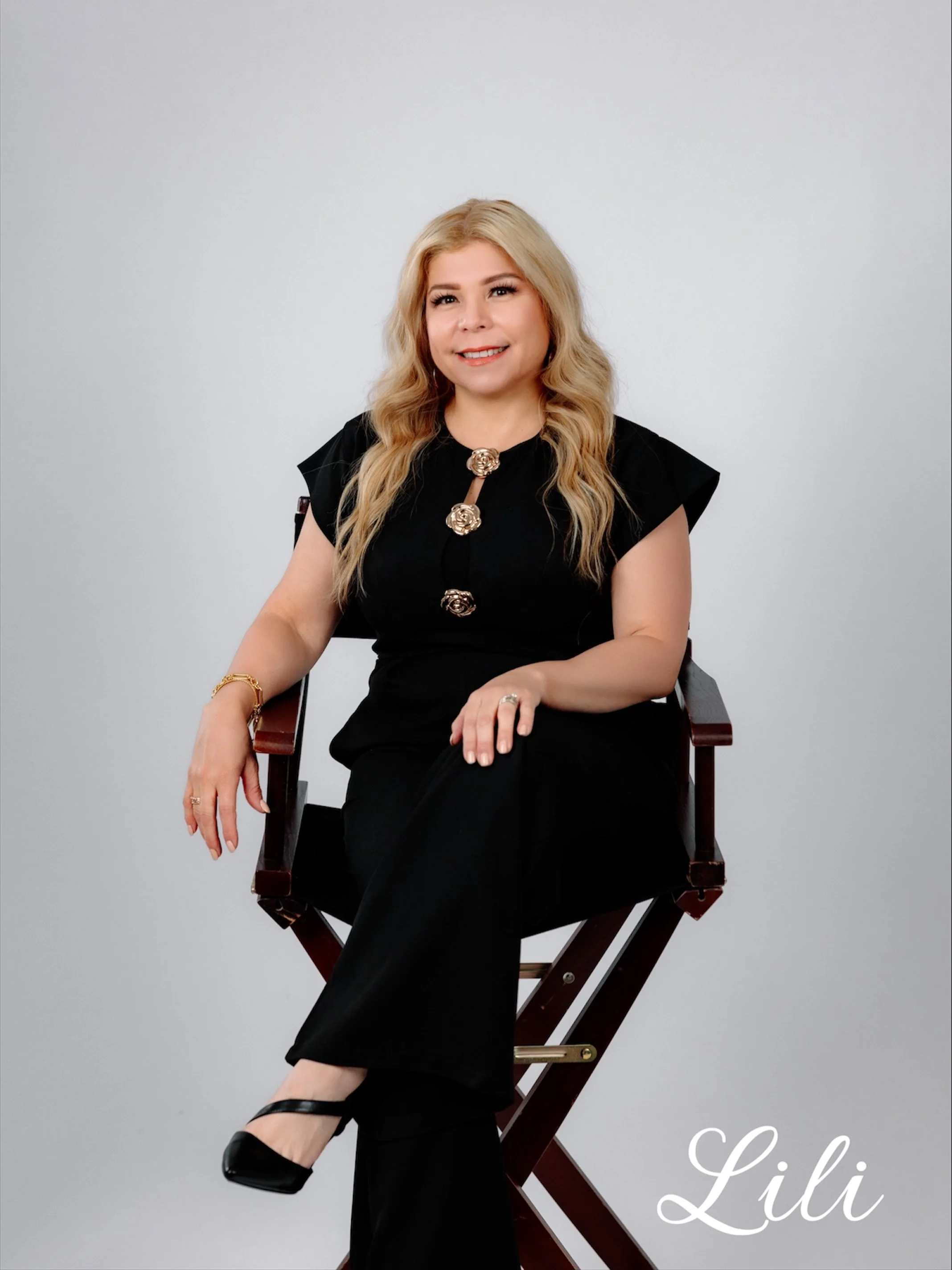 Hi, I&rsquo;m Lili! ✨

With 17 years of experience and my expertise as a master stylist, I bring passion and precision to every appointment at LUXE Salon. As the owner, I am deeply dedicated to providing high quality services designed to help you loo