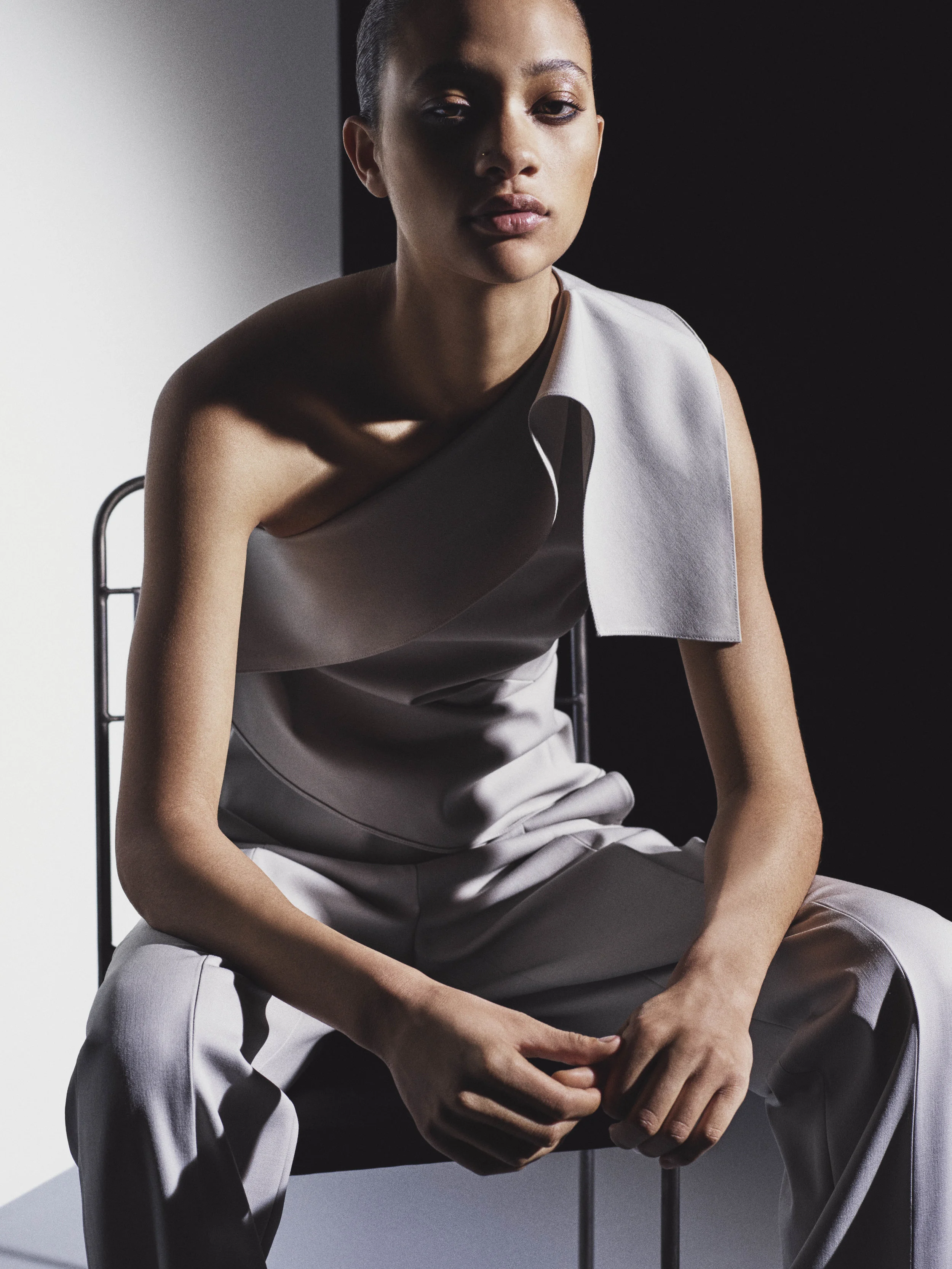  Narciso Rodriguez Pre-Fall 2018 collection.  Grey tropical wool one-shoulder top and pant.  