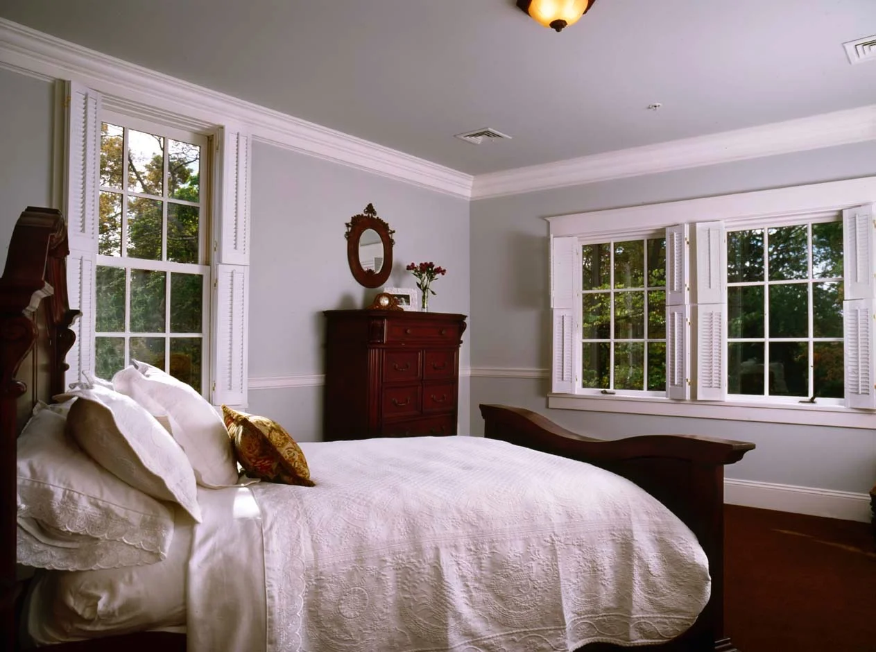 Tudorbedroom.jpg