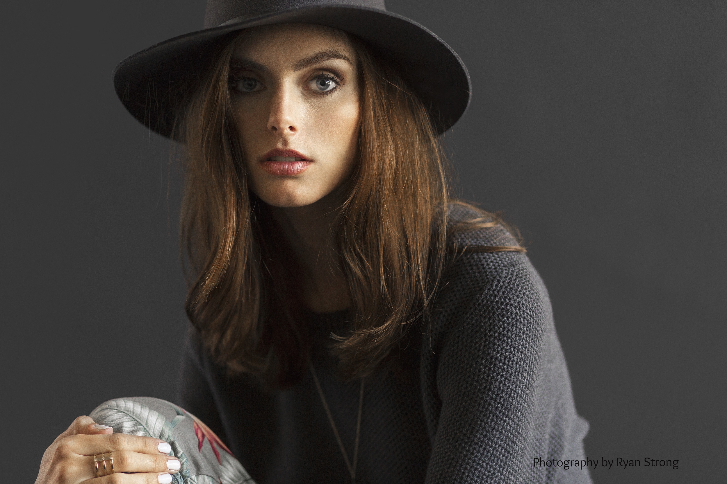 BALDWIN_AlexOversizedCrewSteel-MalibuGreyAloha-LOOKBOOK1479.jpg