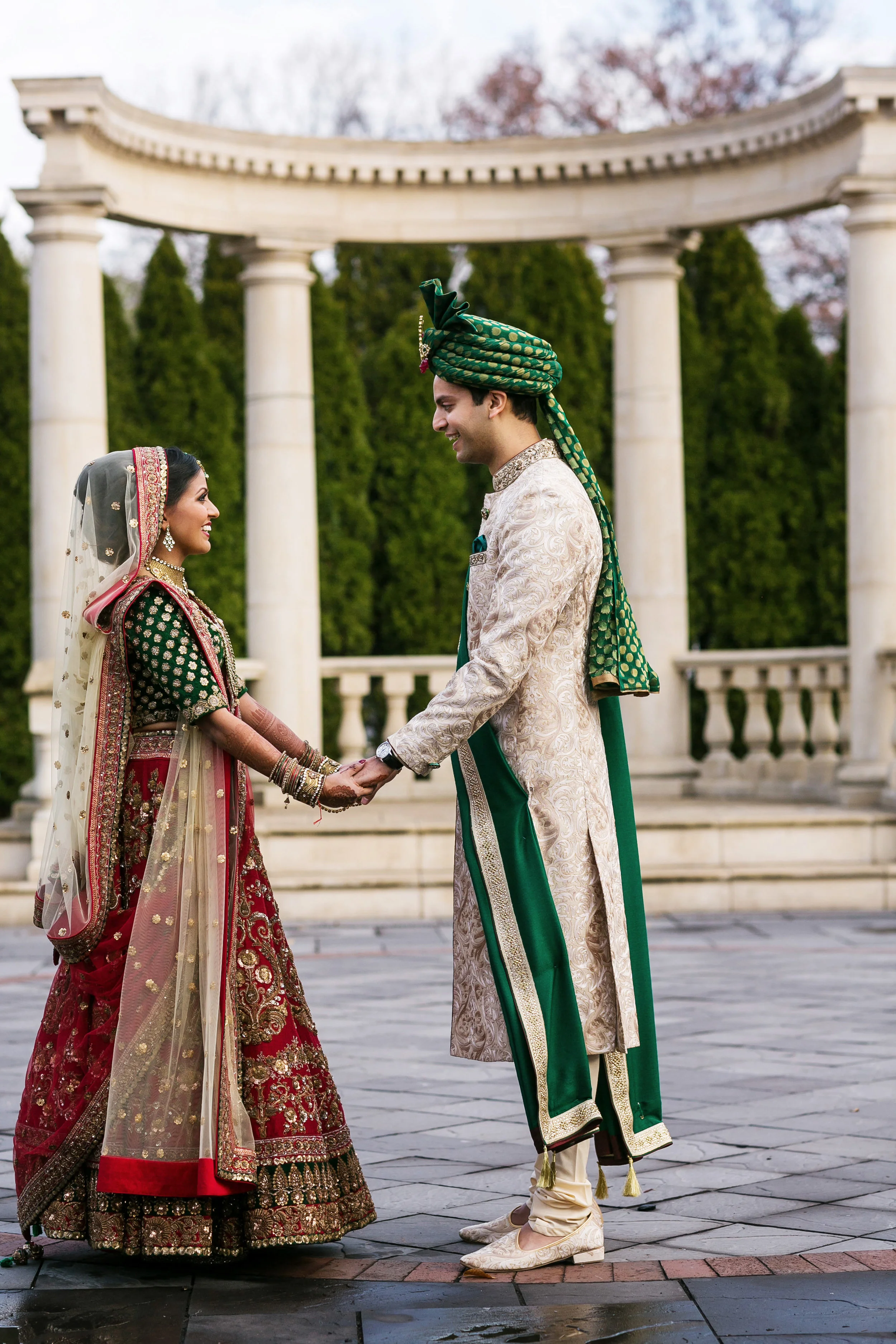 INDIAN GROOM AND BRIDE FIRST LOOK.JPG