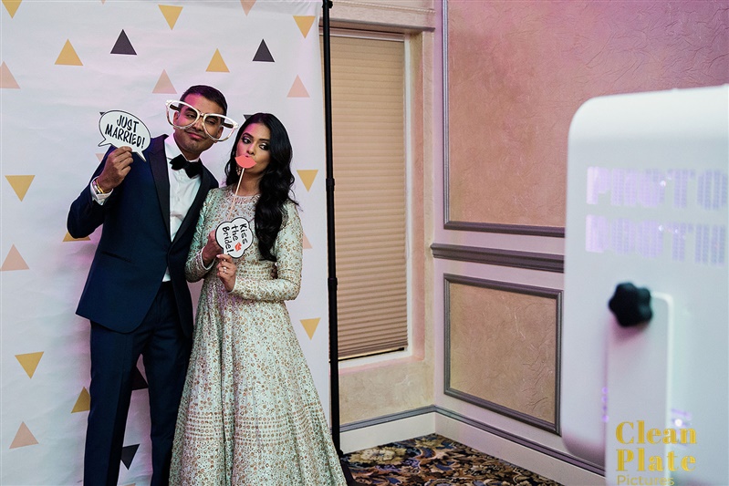 INDIAN WEDDING BRIDE AND GROOM PHOTOBOOTH.jpg