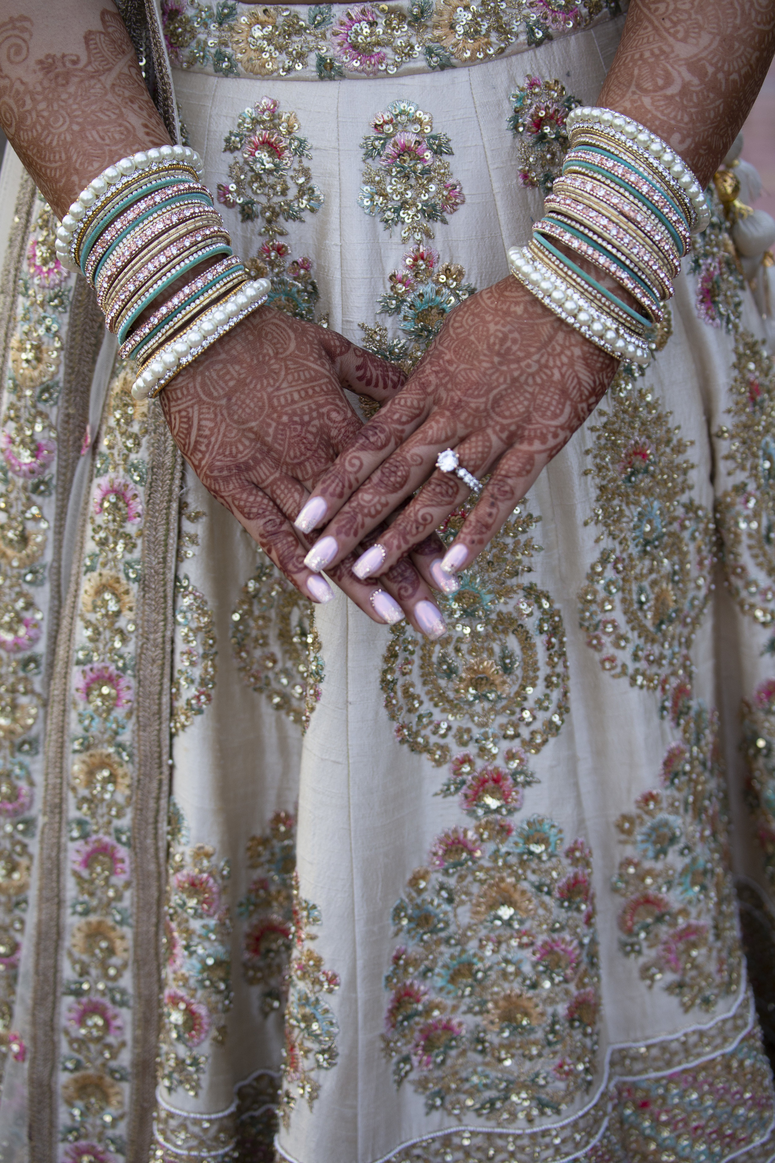INDIAN WEDDING BRIDE HENNA.JPG