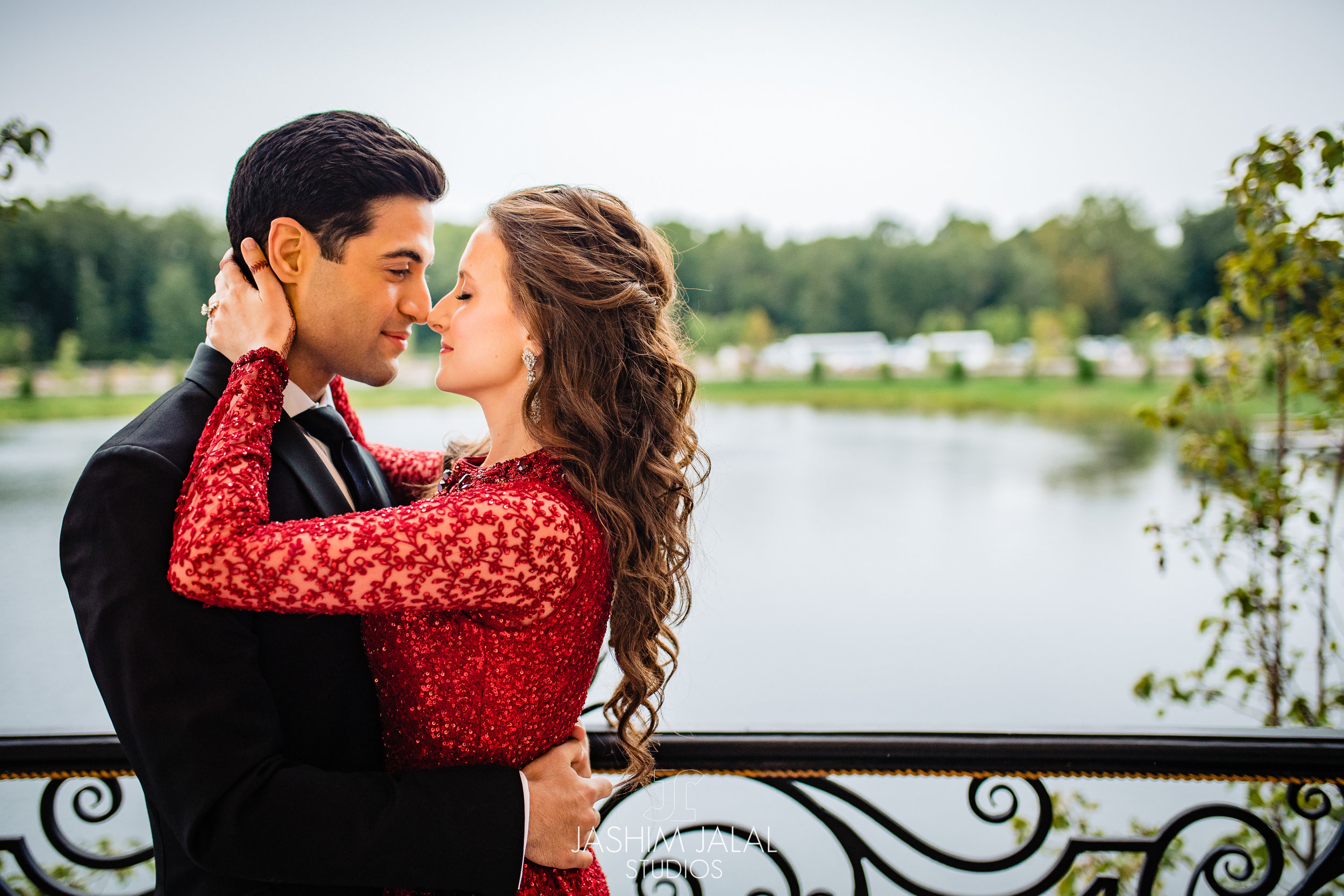INDIAN WEDDING RECEPTION BRIDE AND GROOM3.jpg