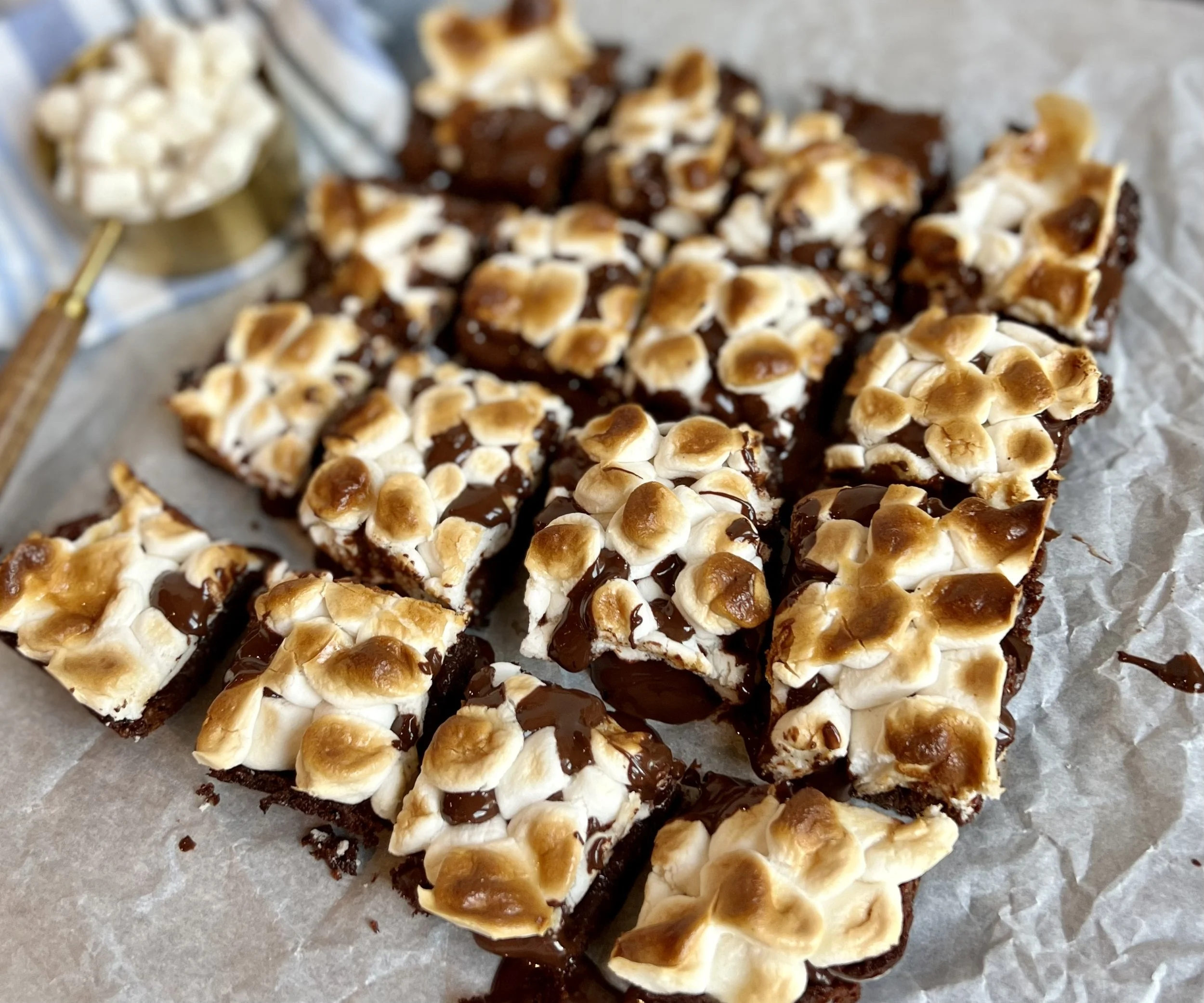 smores cookie bar.jpeg