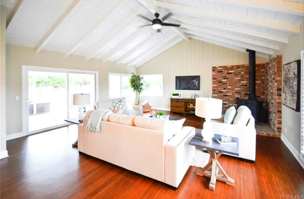 21202 Miramar.jpg