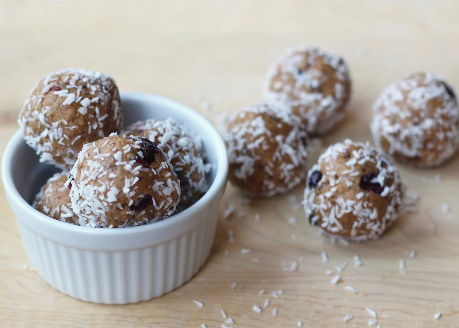 Cherry Coconut Bliss Balls (gluten/dairy-free, vegan)