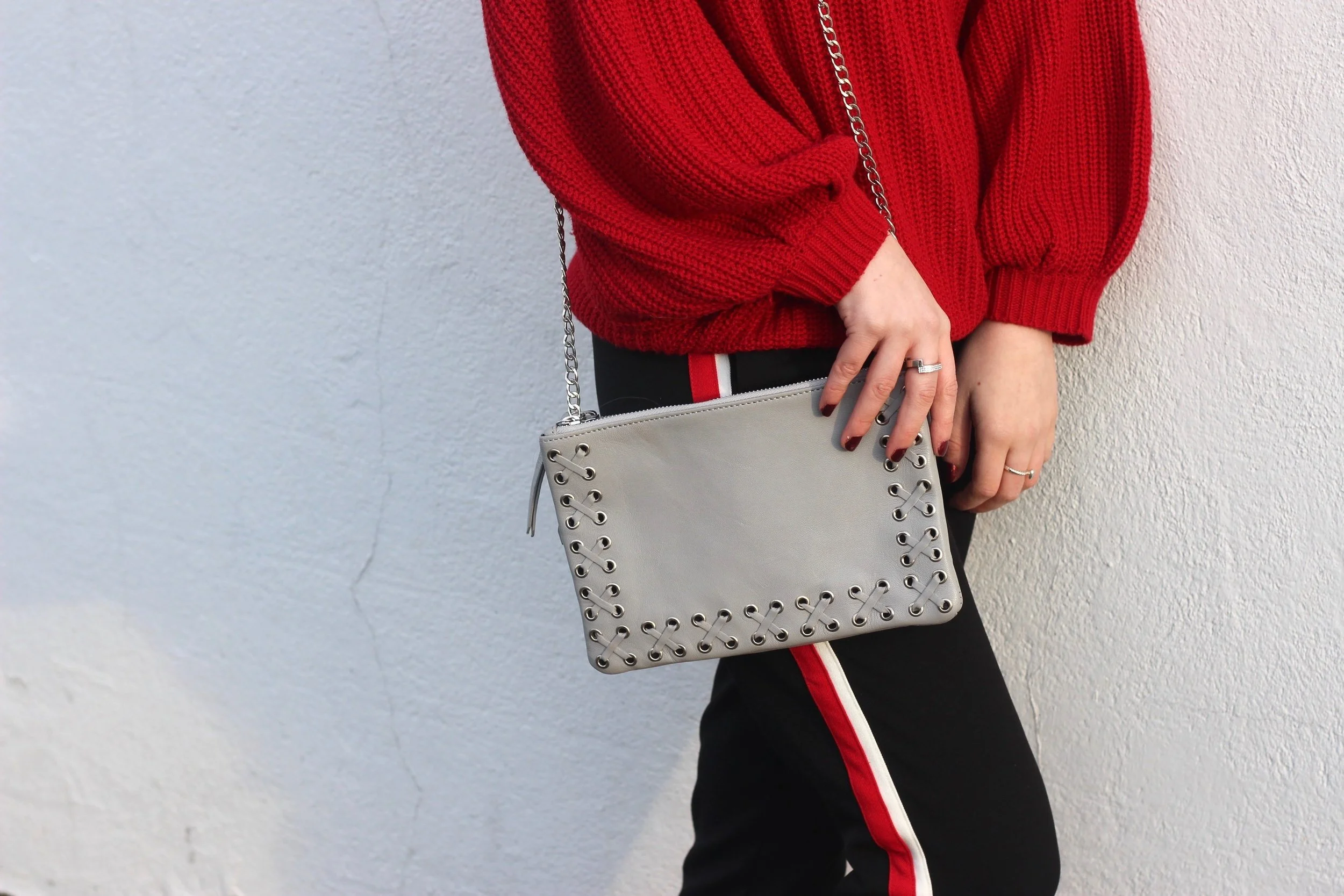 Au Courant Life wearing grey crossbody bag from Topshop