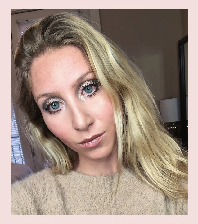 Holiday Cut-Crease Eyeshadow Tutorial