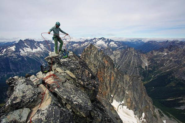 eginoire-climbing-pine-needle-mountaineering.png
