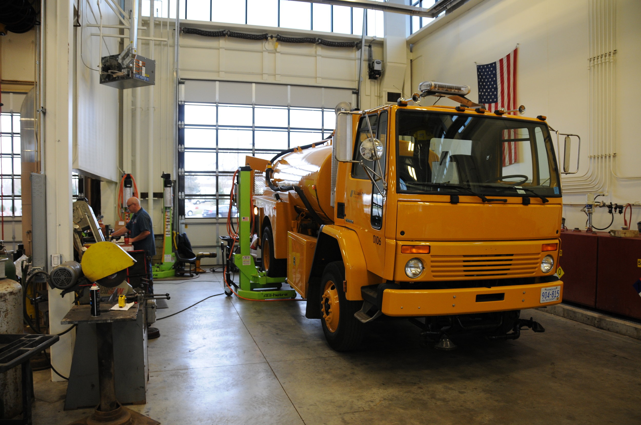 ST. LOUIS PARK MUNICIPAL SERVICE CENTER