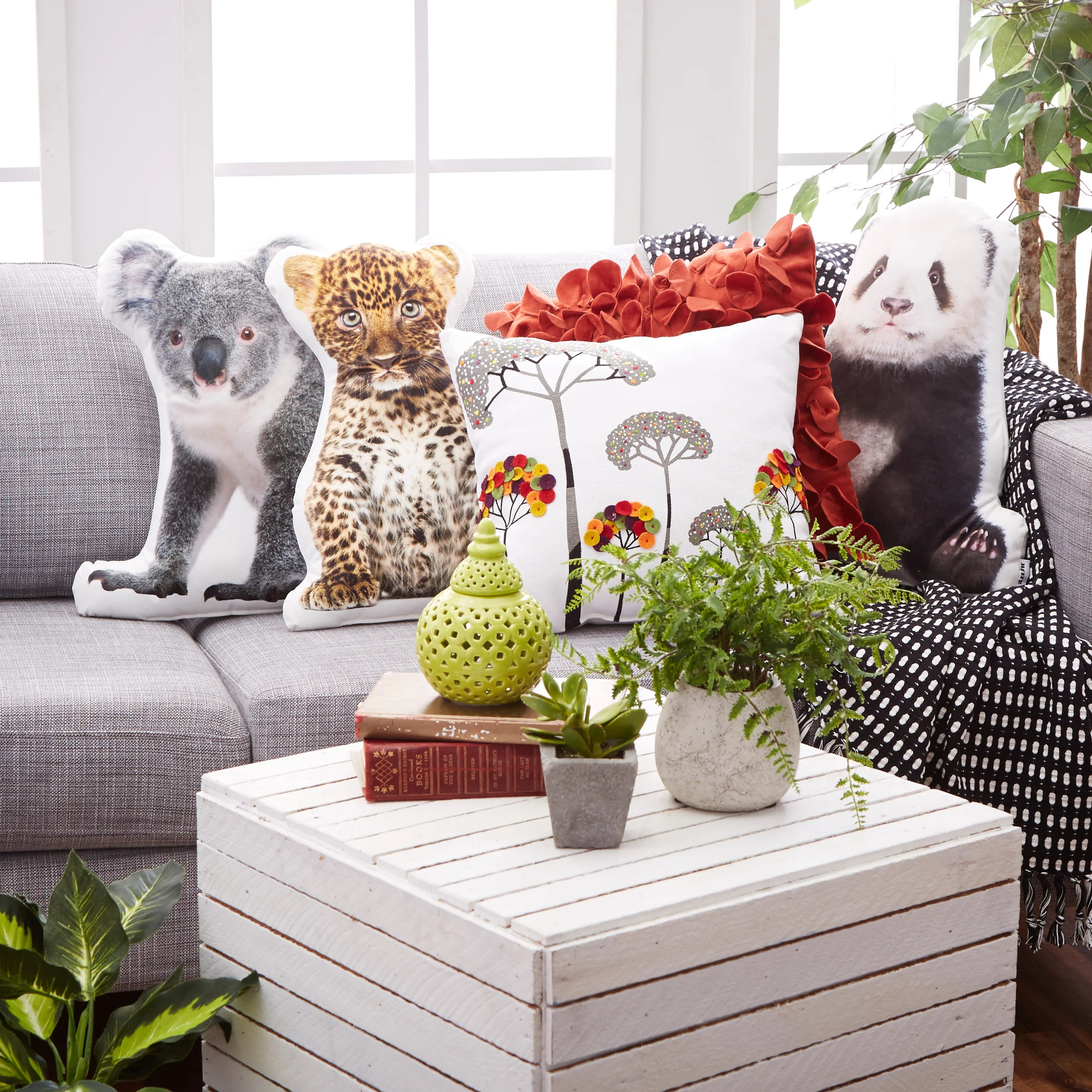 176651_Throw Pillow Favorites_0329_ED198.jpg