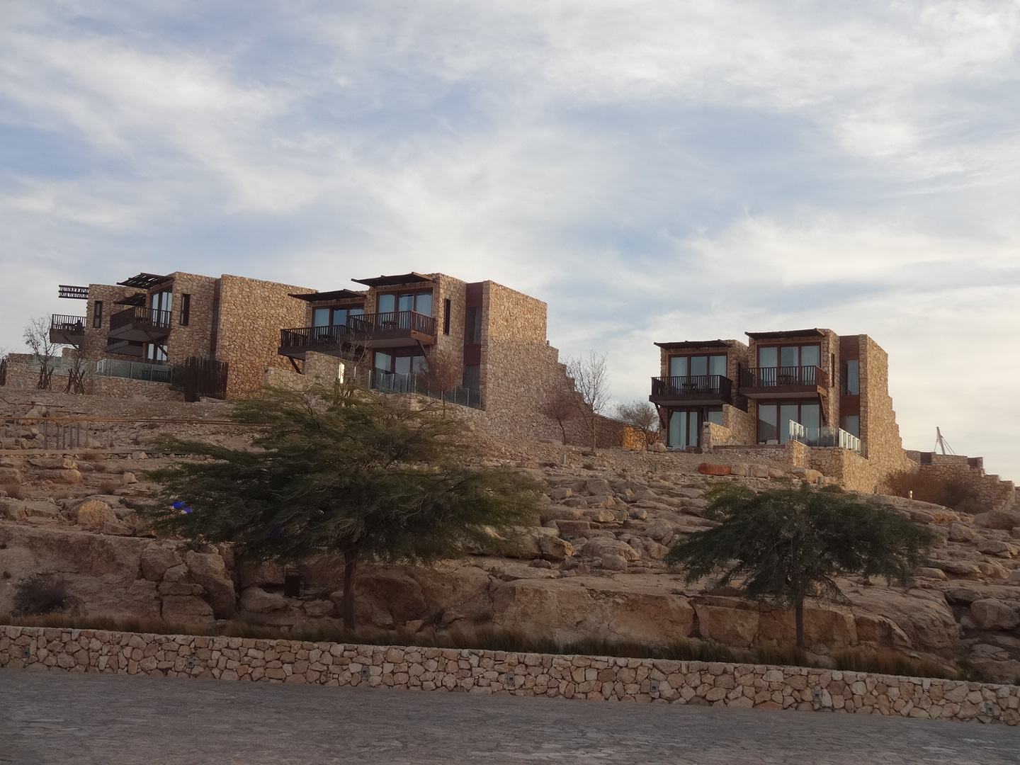 The design for the spacious all-view villas at the Beresheet Hotel is inspired by the Nabatean fortresses that appear throughout this region.