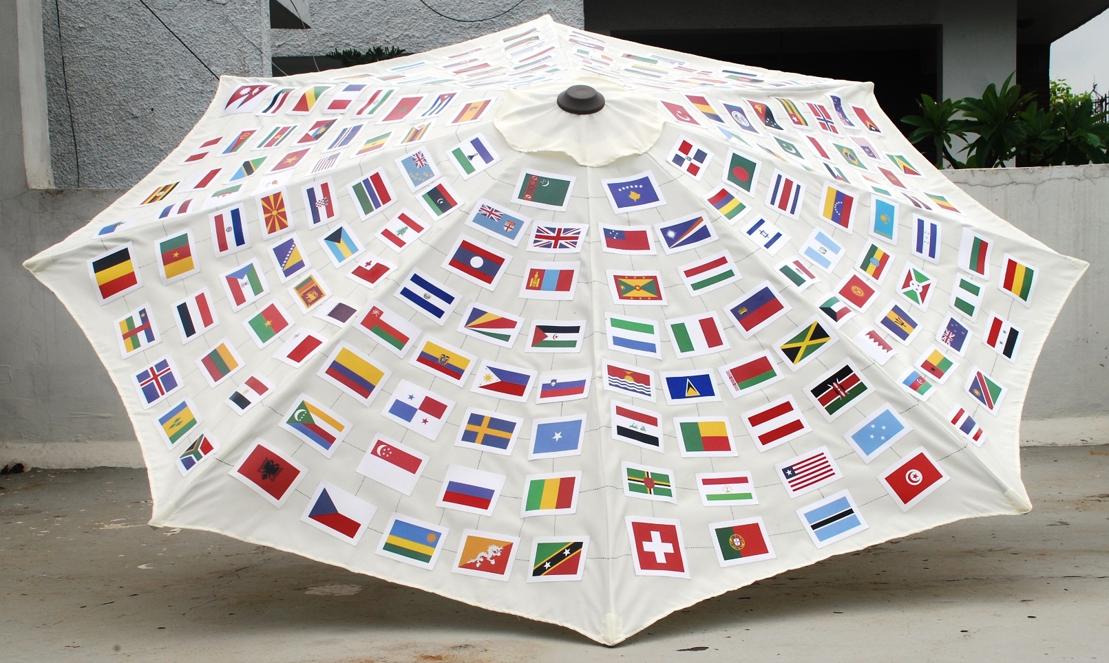 “Umbrella of Peace” by Hemavathy Guha is featured in the third Jerusalem Biennale. Photo: courtesy ISRAEL21c