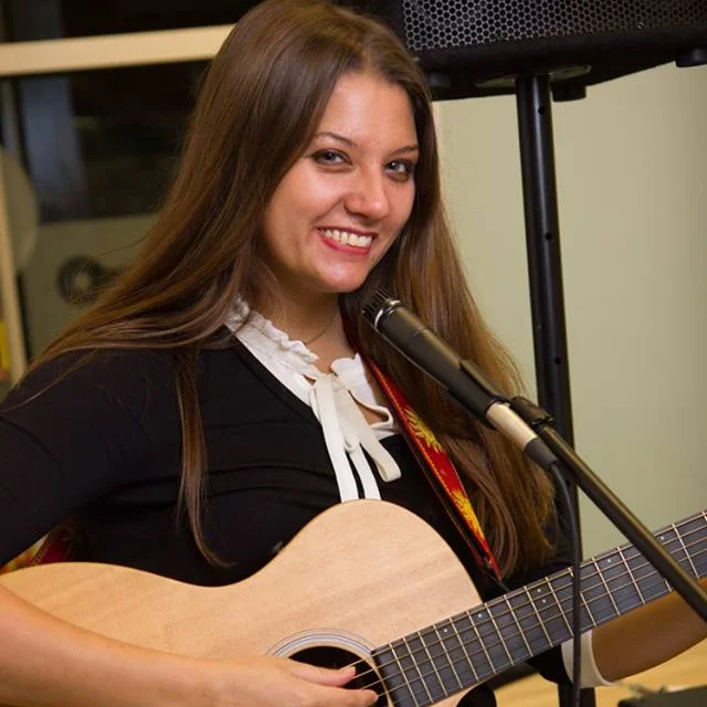 LIVE MUSIC