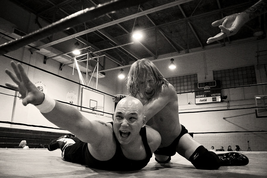 048_07-CO NewAgeWrestling08.JPG