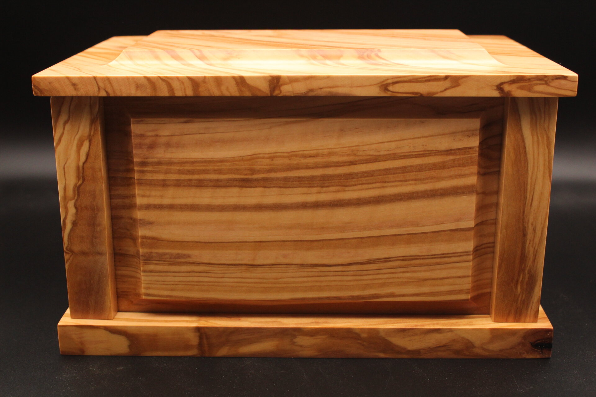 901E9FBC-BA66-4630-B8F4-AB85299D5BAD