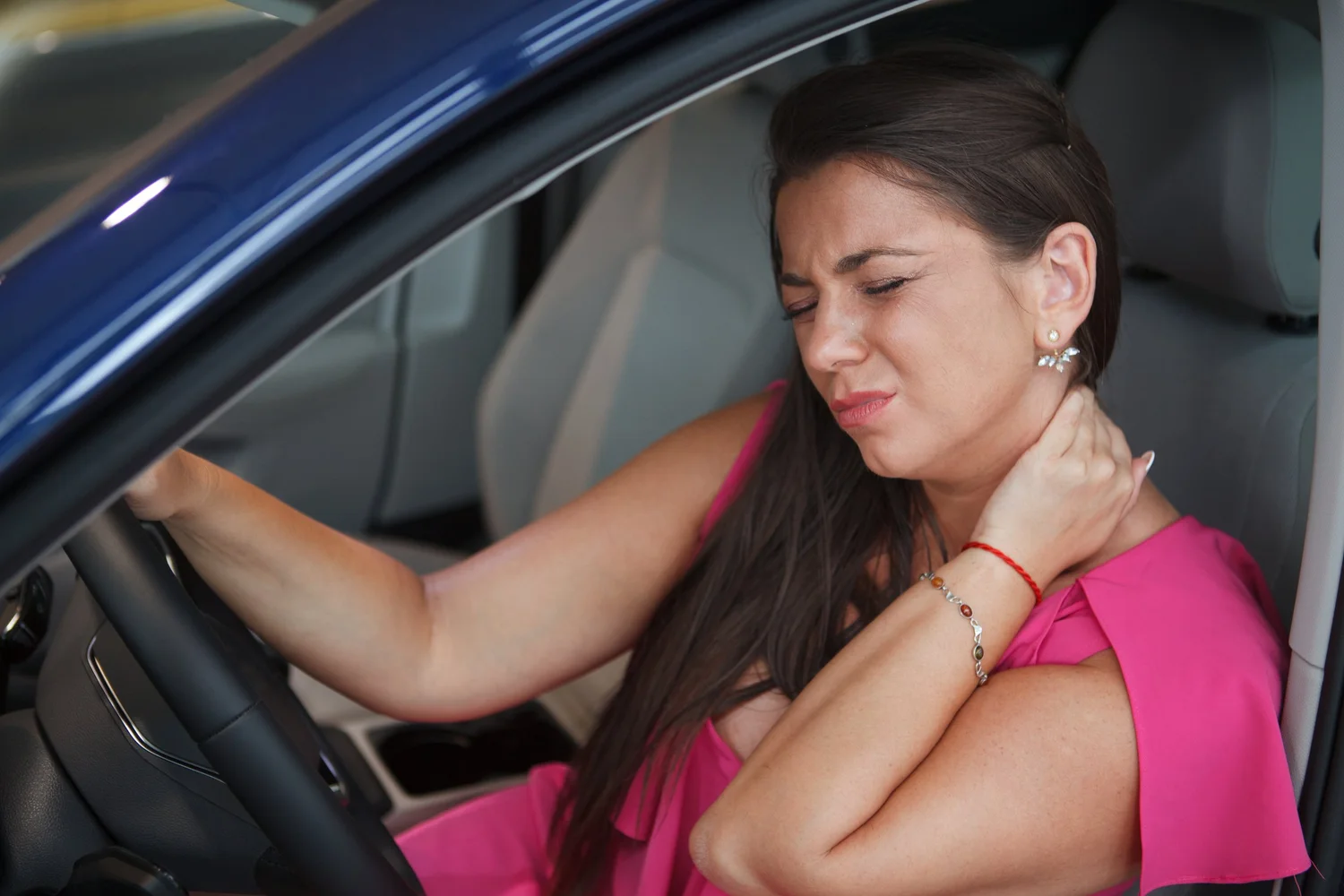 Driver Having Neck Pain 1014976