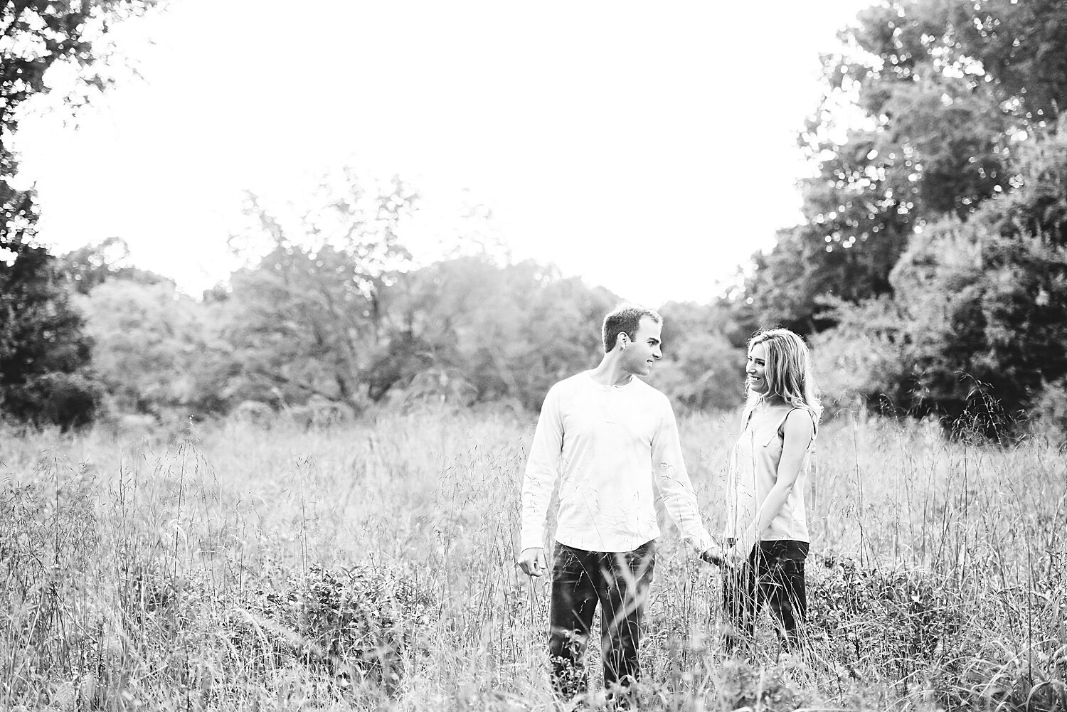 Ridley_Creek_Hunting_Hill_Mansion_Engagement_Session_0019.jpg