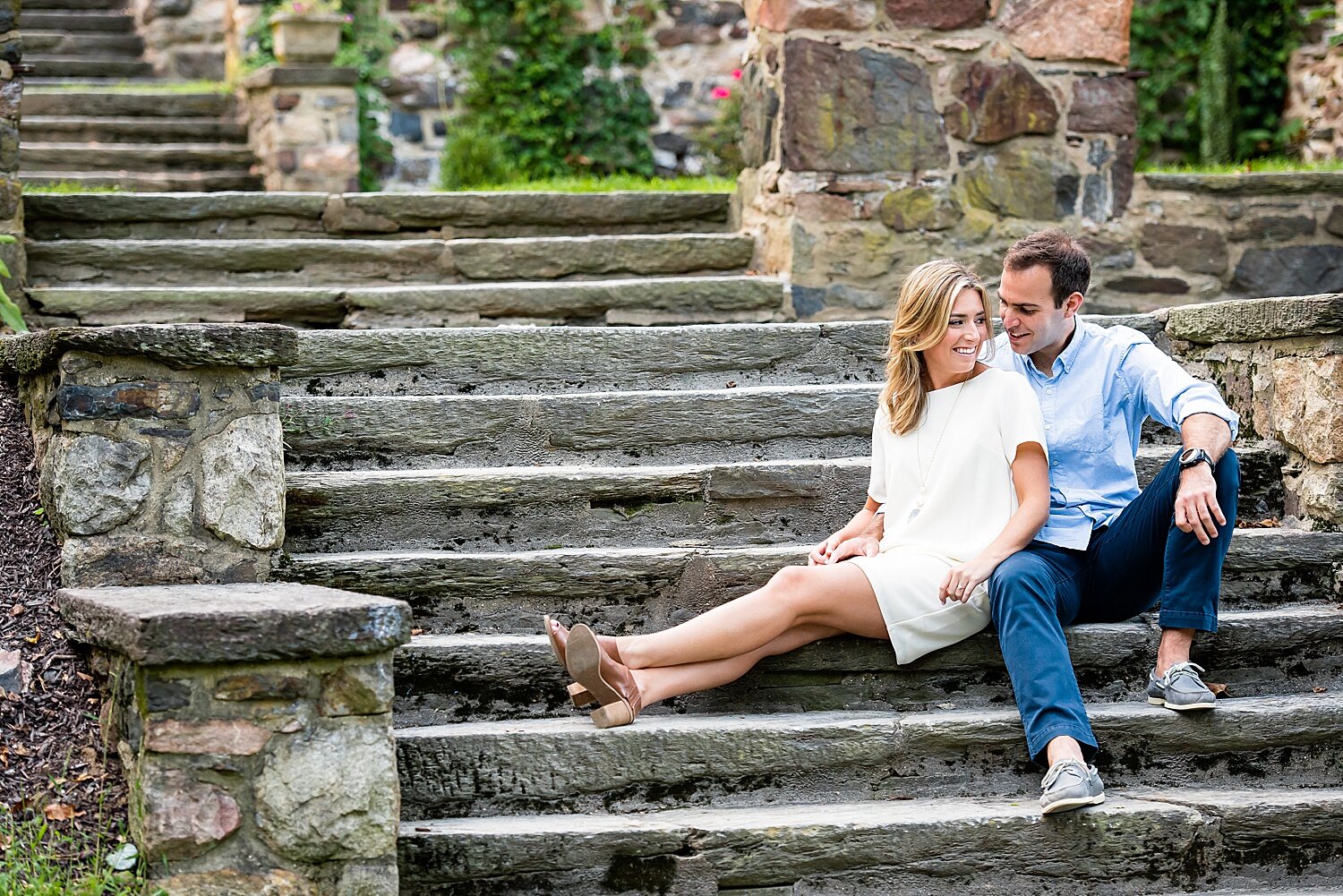 Ridley_Creek_Hunting_Hill_Mansion_Engagement_Session_0009.jpg