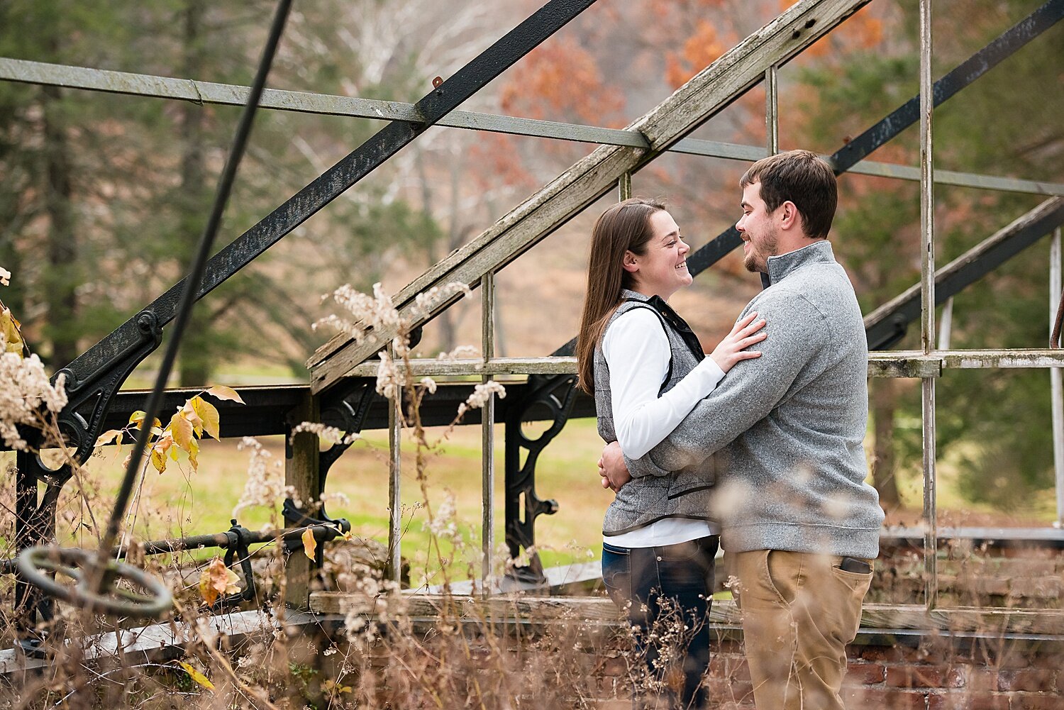 Valley_Forge_Fall_Engagement_Session_0014.jpg
