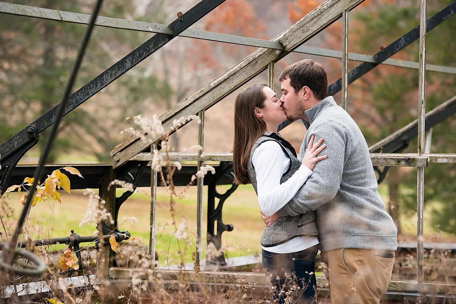 Valley_Forge_Fall_Engagement_Session_0013.jpg