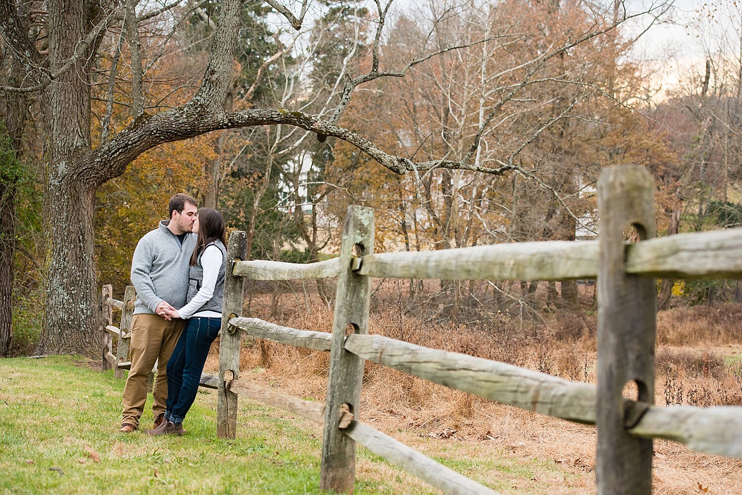 Valley_Forge_Fall_Engagement_Session_0033.jpg