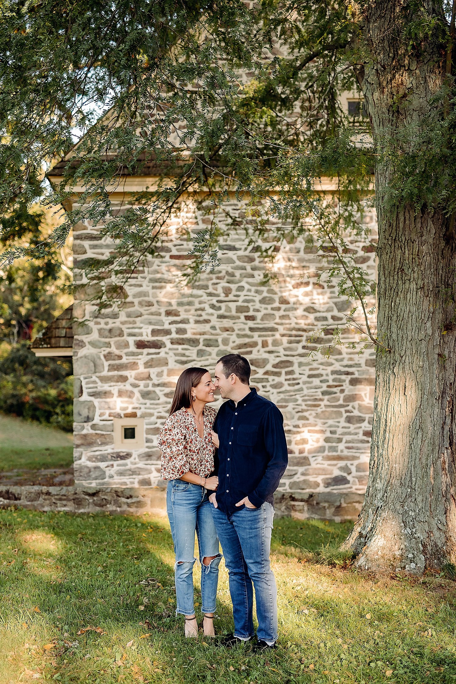 Valley_Forge_Fall_Engagement_Photos_0016.jpg