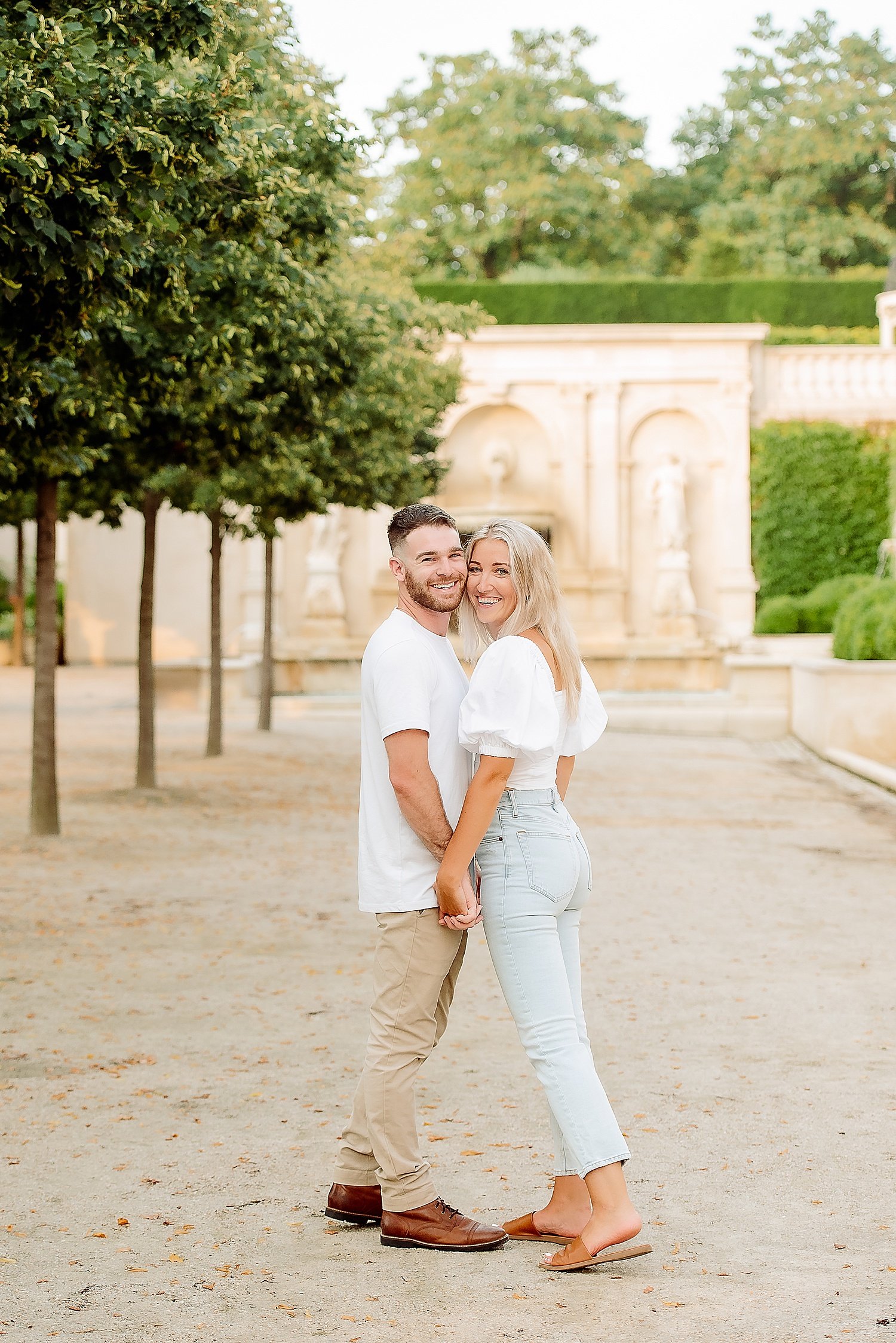 Longwood_Gardens_Summer_Engagement_Photos_0017.jpg