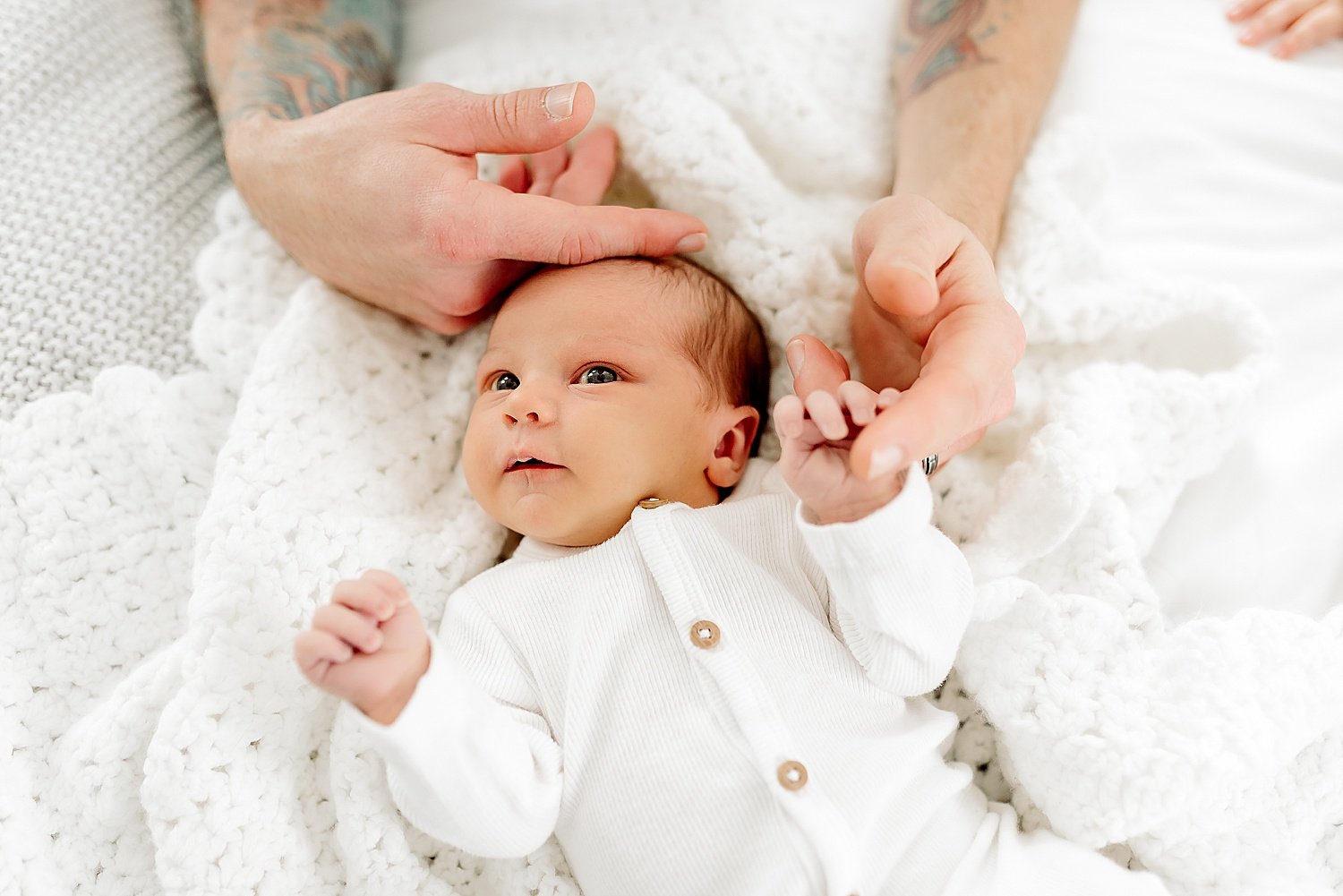 At_Home_Casual_Newborn_Session_0015.jpg
