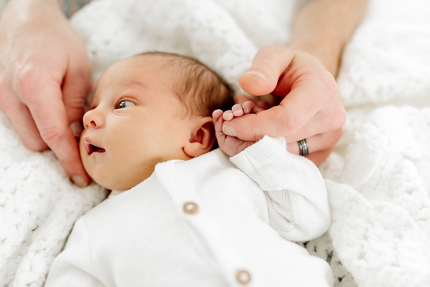 At_Home_Casual_Newborn_Session_0016.jpg