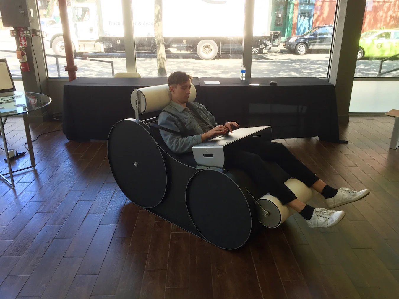 Chotto 1.0 + Task Tray + Footrest @BKX