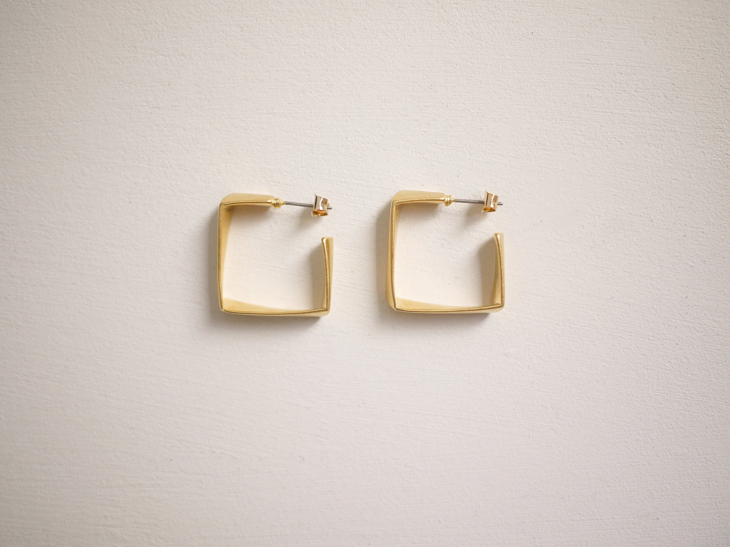 2E890DA3-1FD1-4816-8863-B48F6D7335BB