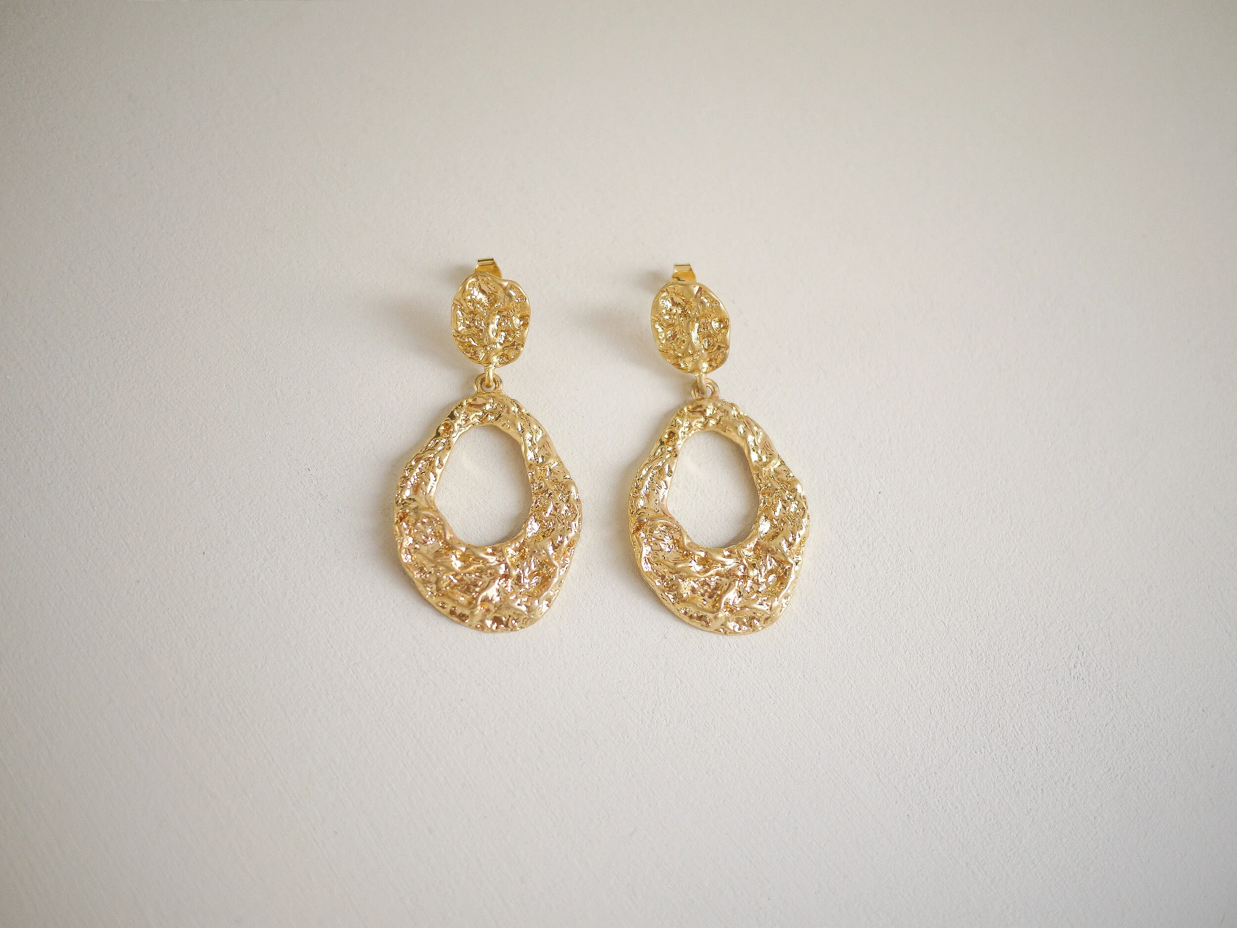 A748D031-9FDD-4A1E-8C33-E102224243FB