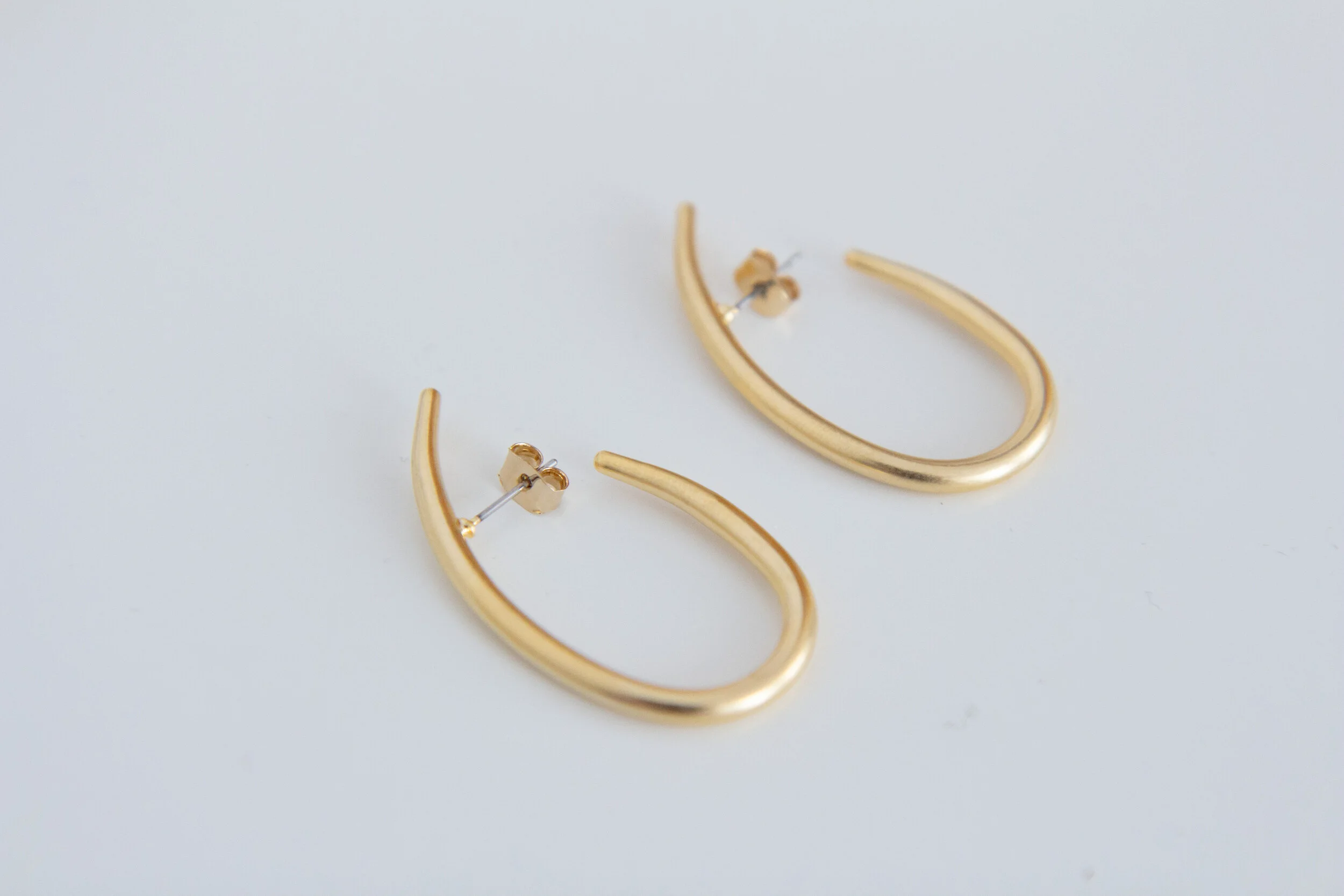 5601AB72-FF8F-47B8-9617-856D544E58B9