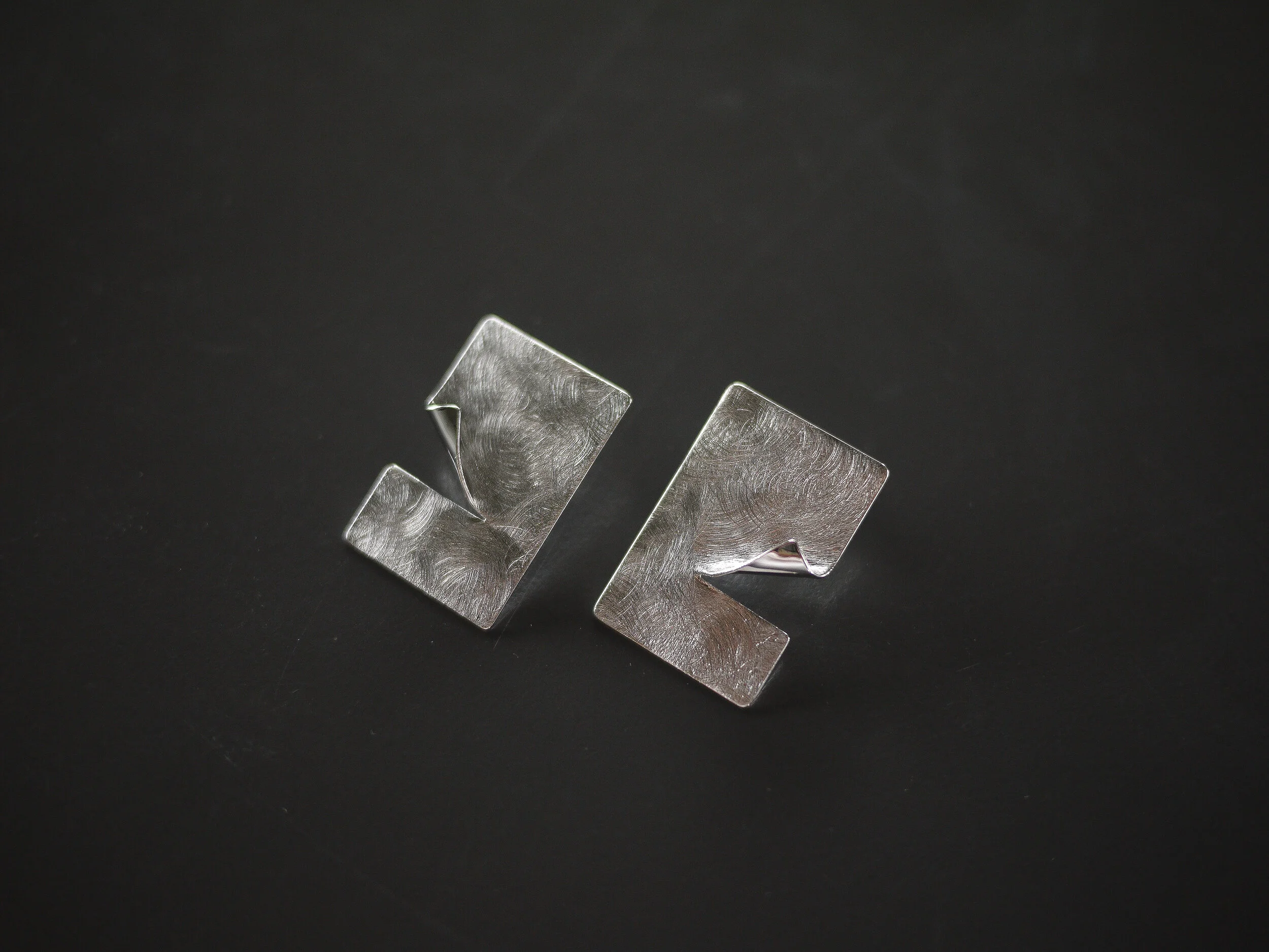 94332575-D705-464D-BCB5-49EB0CCC4557