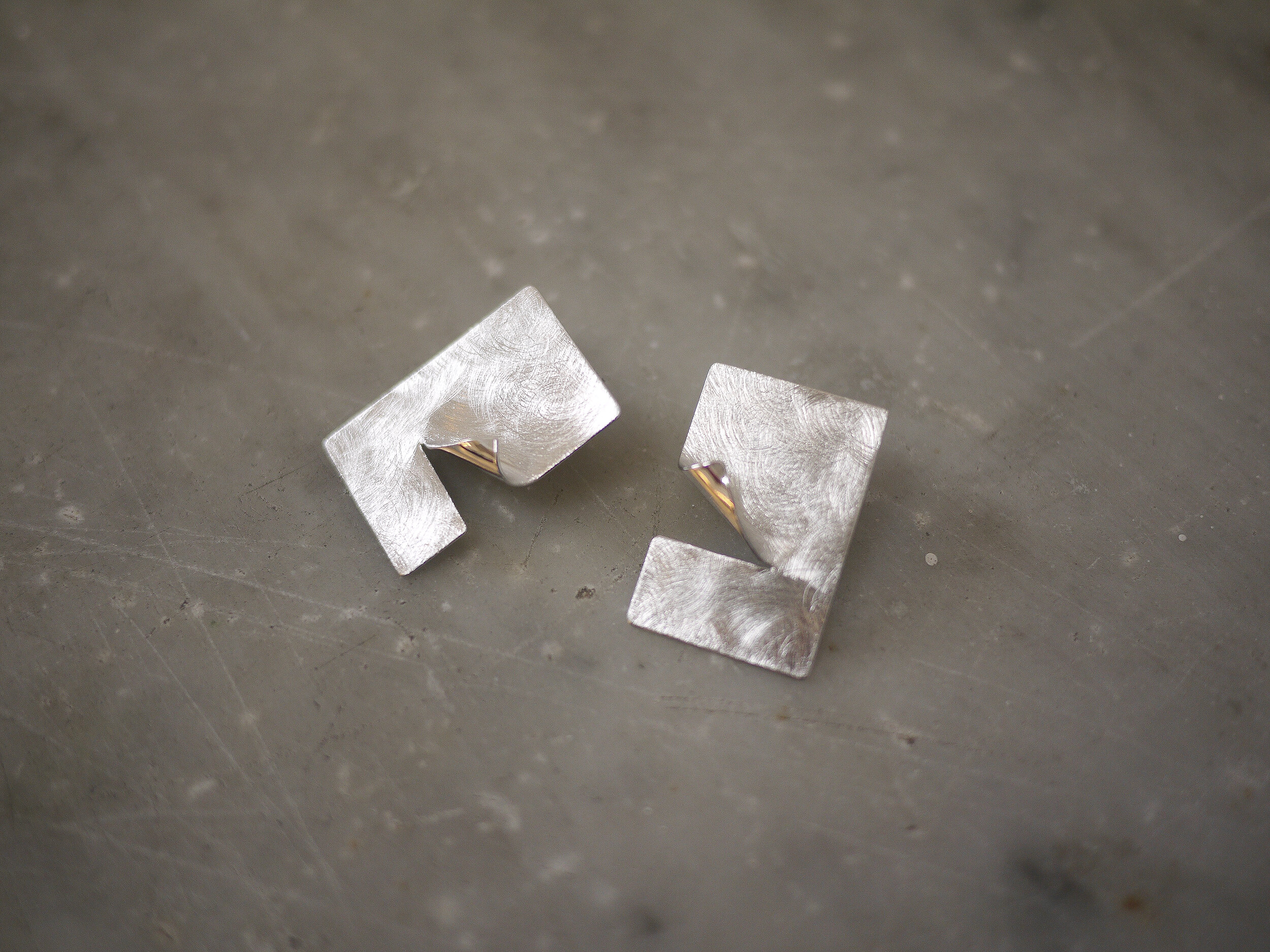 086A9052-1E1C-43F4-AA84-47D1D2B949AF